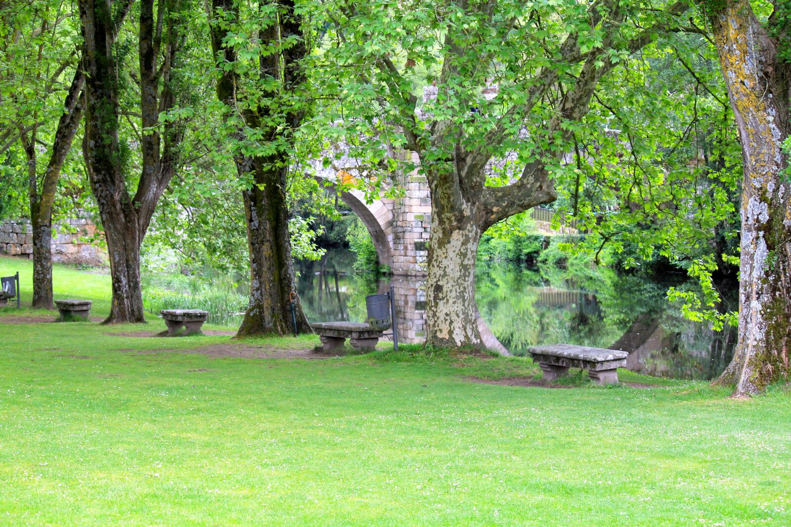 Canon EOS 550D (EOS Rebel T2i / EOS Kiss X4) sample photo. River, bridge, architecture photography