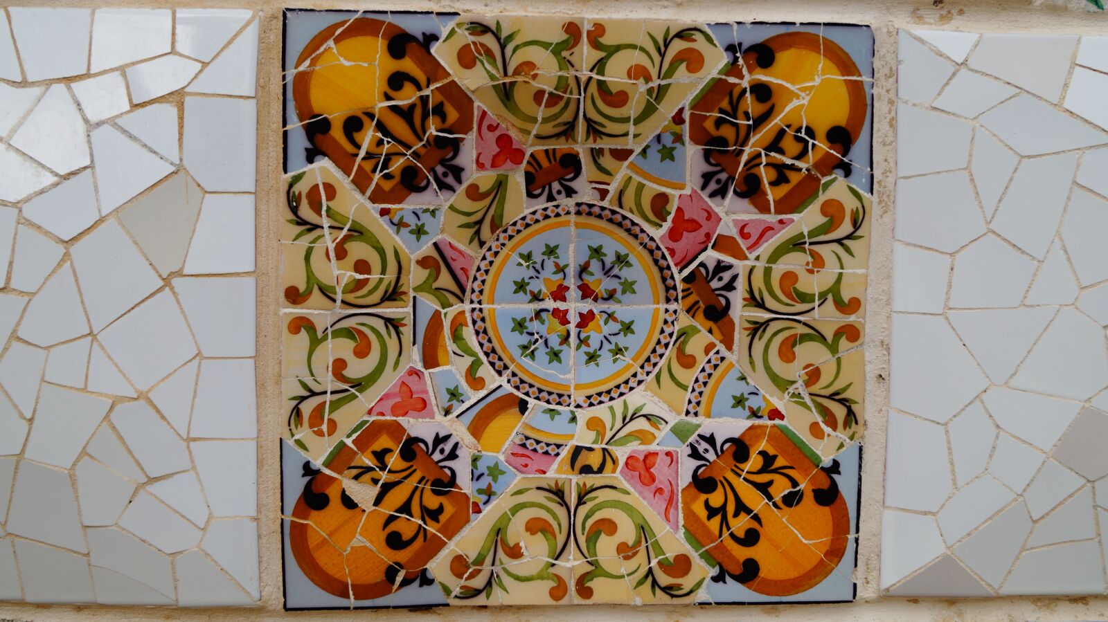 Sony SLT-A58 sample photo. Tile, ceramics, design photography