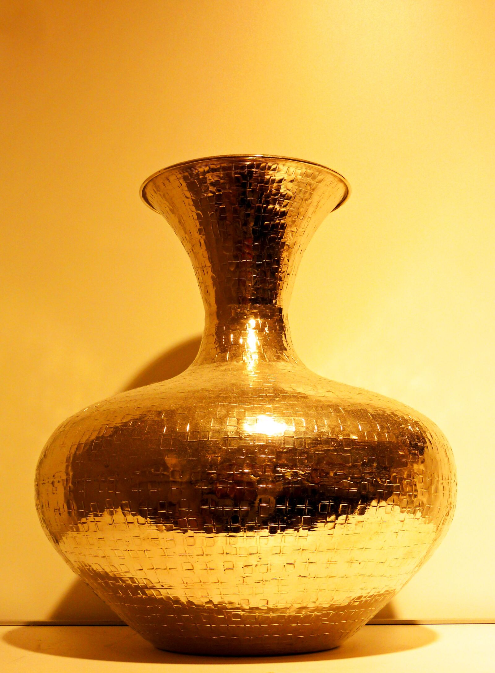 Panasonic DMC-TZ7 sample photo. Vase, flower vase, decoration photography