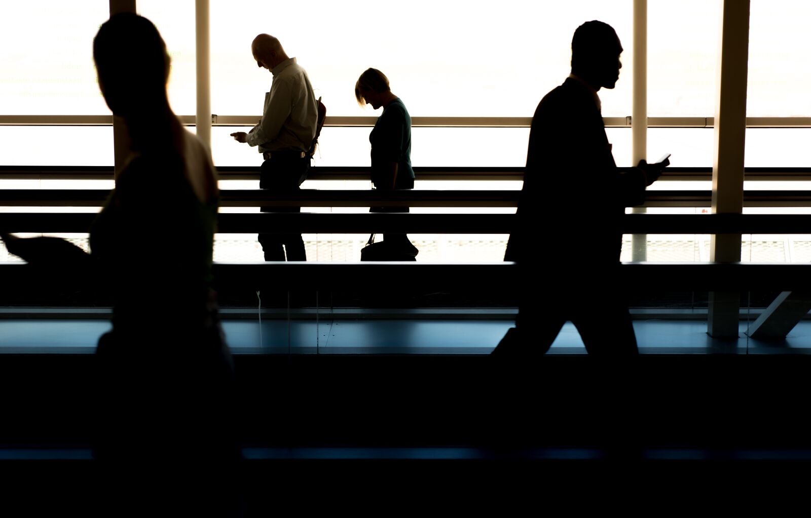 Nikon D610 sample photo. People, walking, airport photography