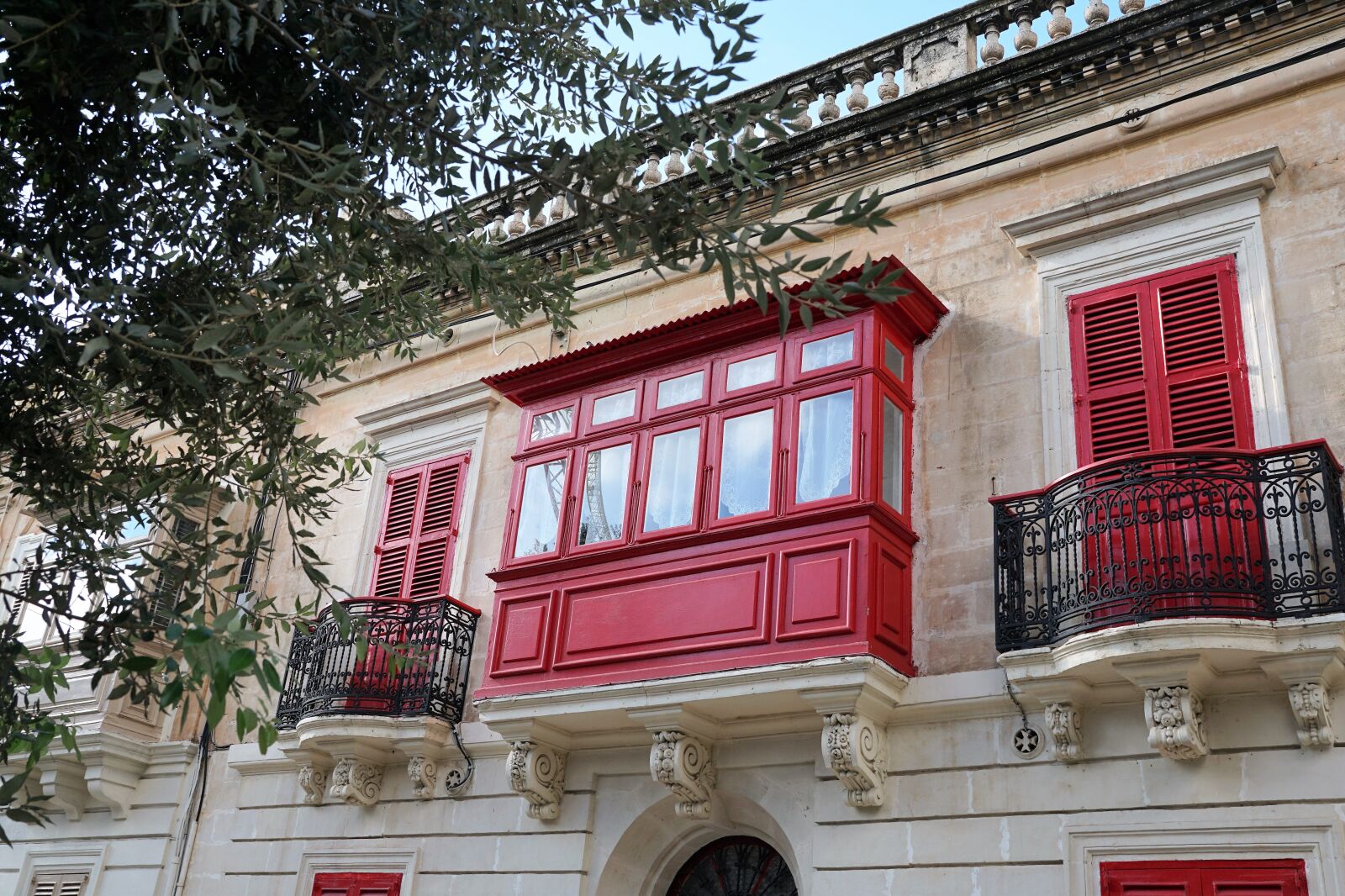 Sony ILCA-77M2 + Sony DT 16-50mm F2.8 SSM sample photo. Balcony, house, malta photography