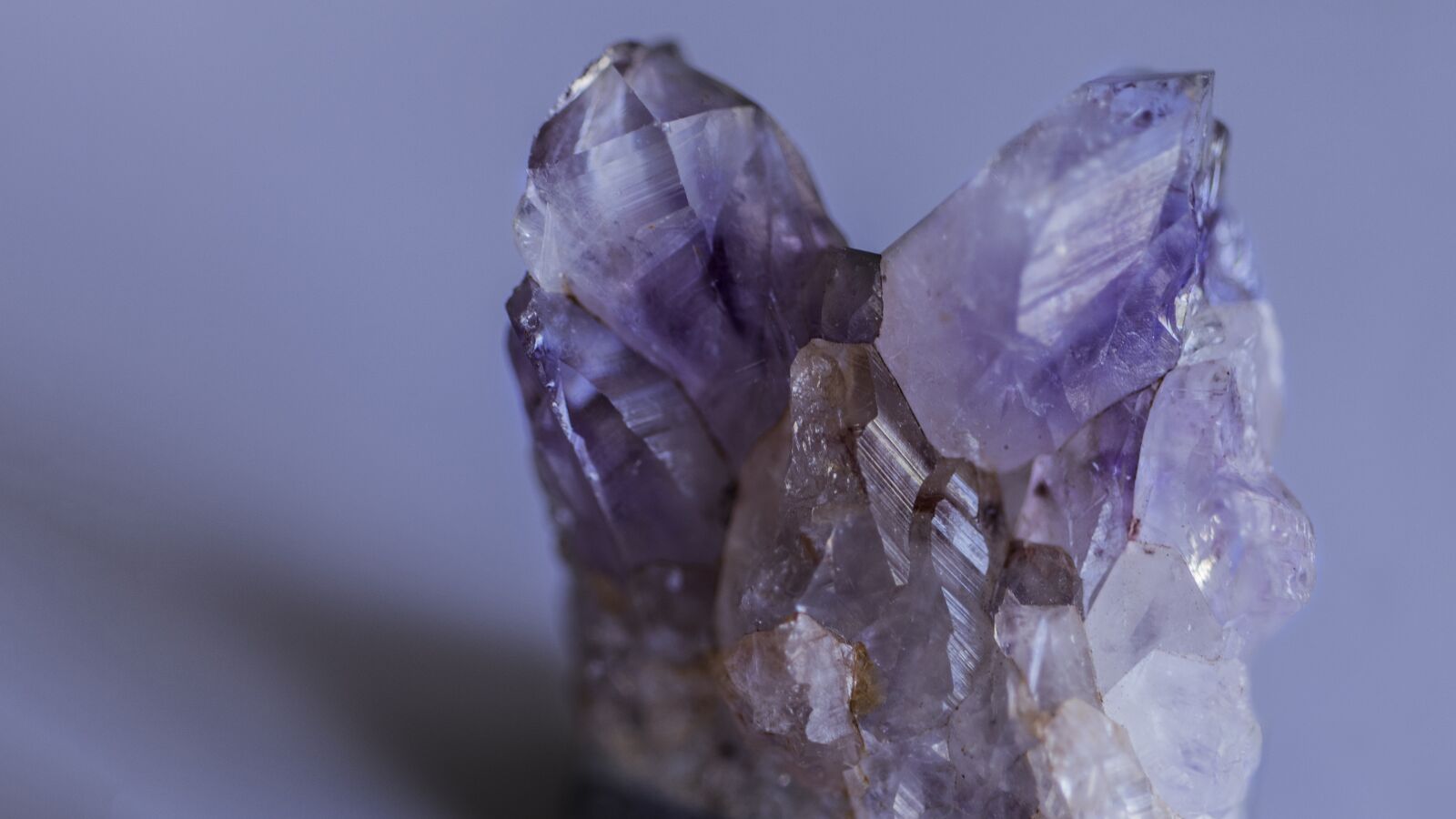 Canon EOS 200D (EOS Rebel SL2 / EOS Kiss X9) sample photo. Amethyst, raw, nature photography