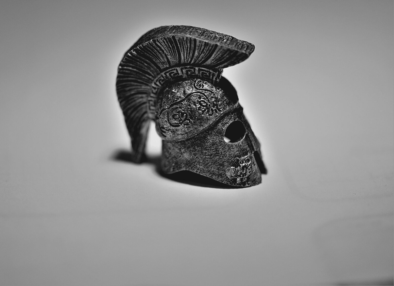 Nikon D610 sample photo. Helm, souvenir, cast photography
