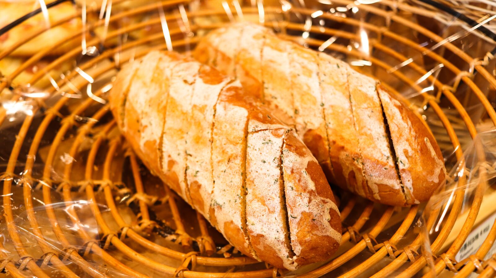 Canon EF-S 24mm F2.8 STM sample photo. Bread, powder, bakery photography