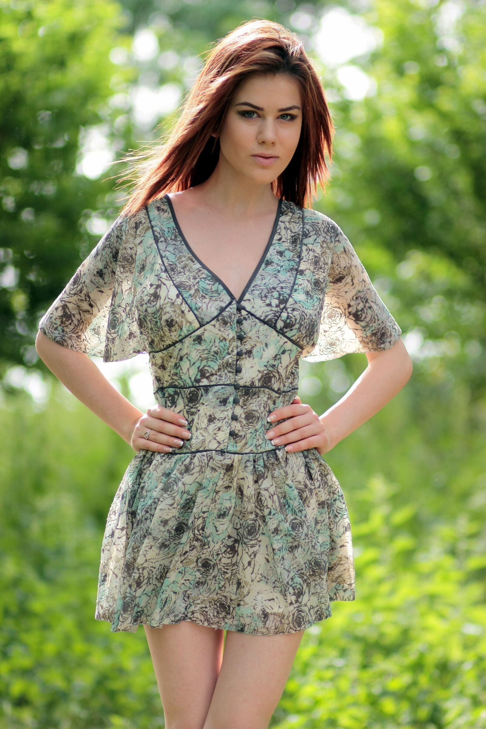 Canon EOS 450D (EOS Rebel XSi / EOS Kiss X2) sample photo. Girl, nature, dress photography