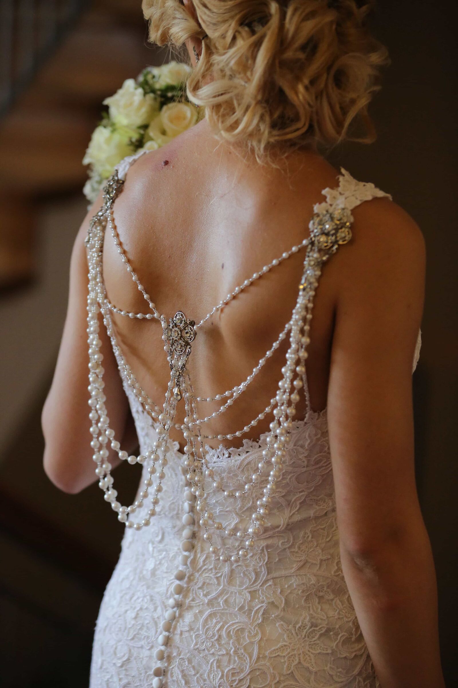 Canon EOS 5D Mark III sample photo. Blonde hair, bride, dress photography