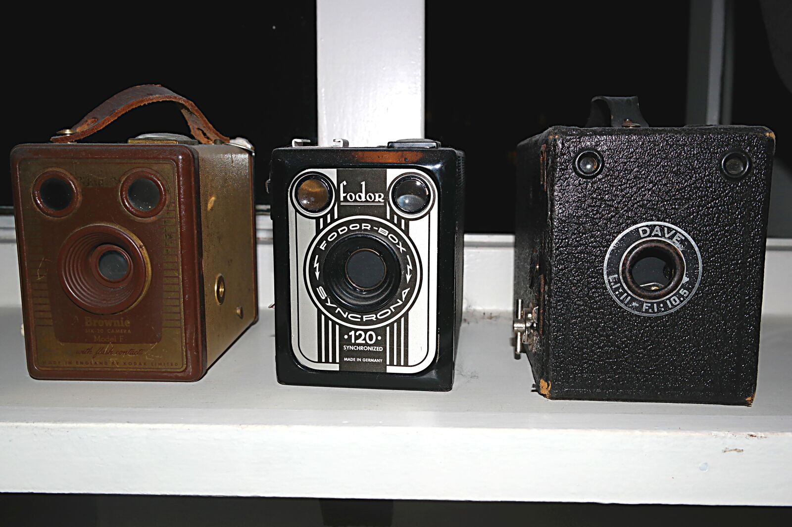 Samsung NX2000 sample photo. Retro, camera, outdated photography