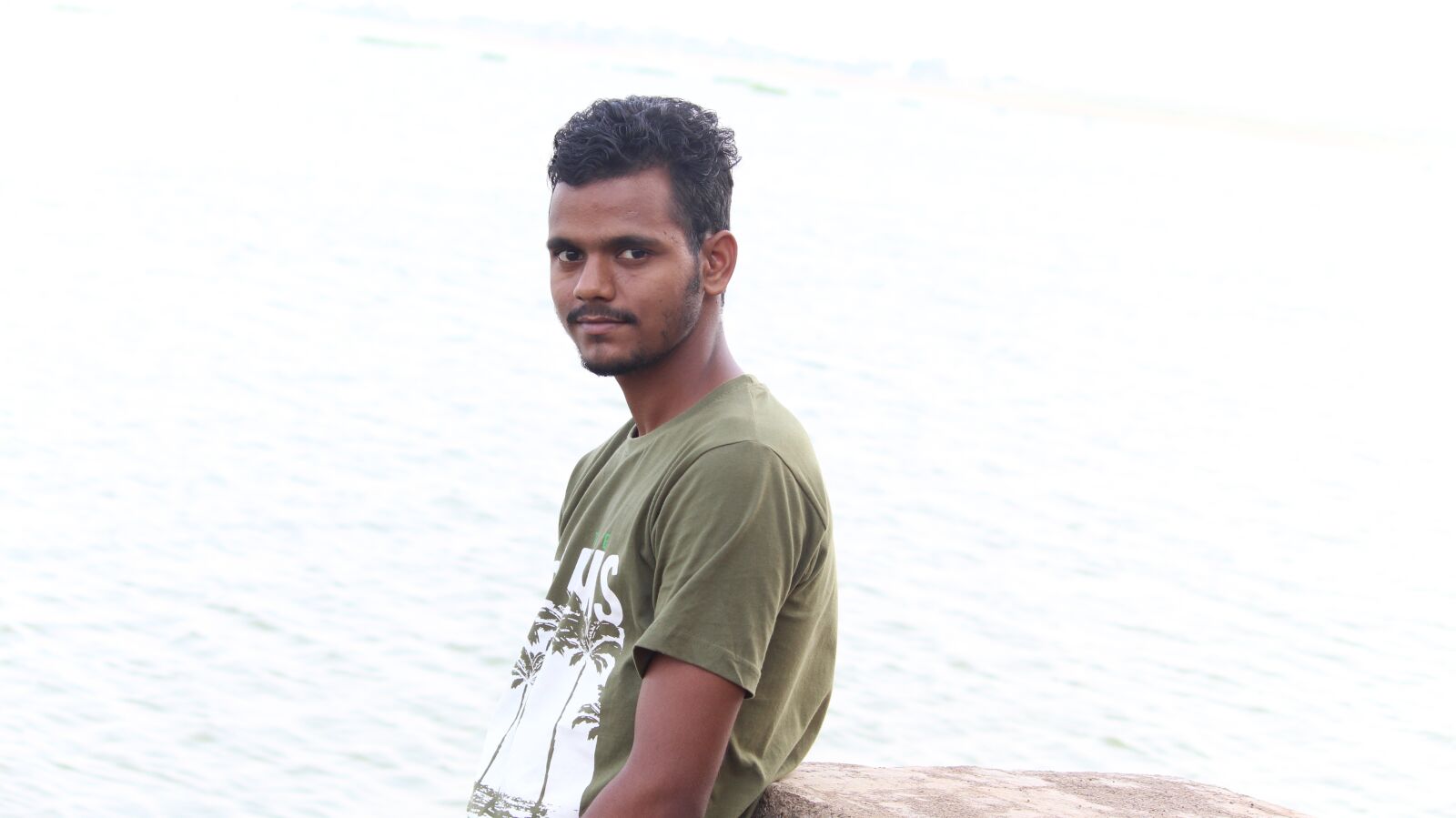 Canon EOS 700D (EOS Rebel T5i / EOS Kiss X7i) sample photo. Boy, smart, model photography