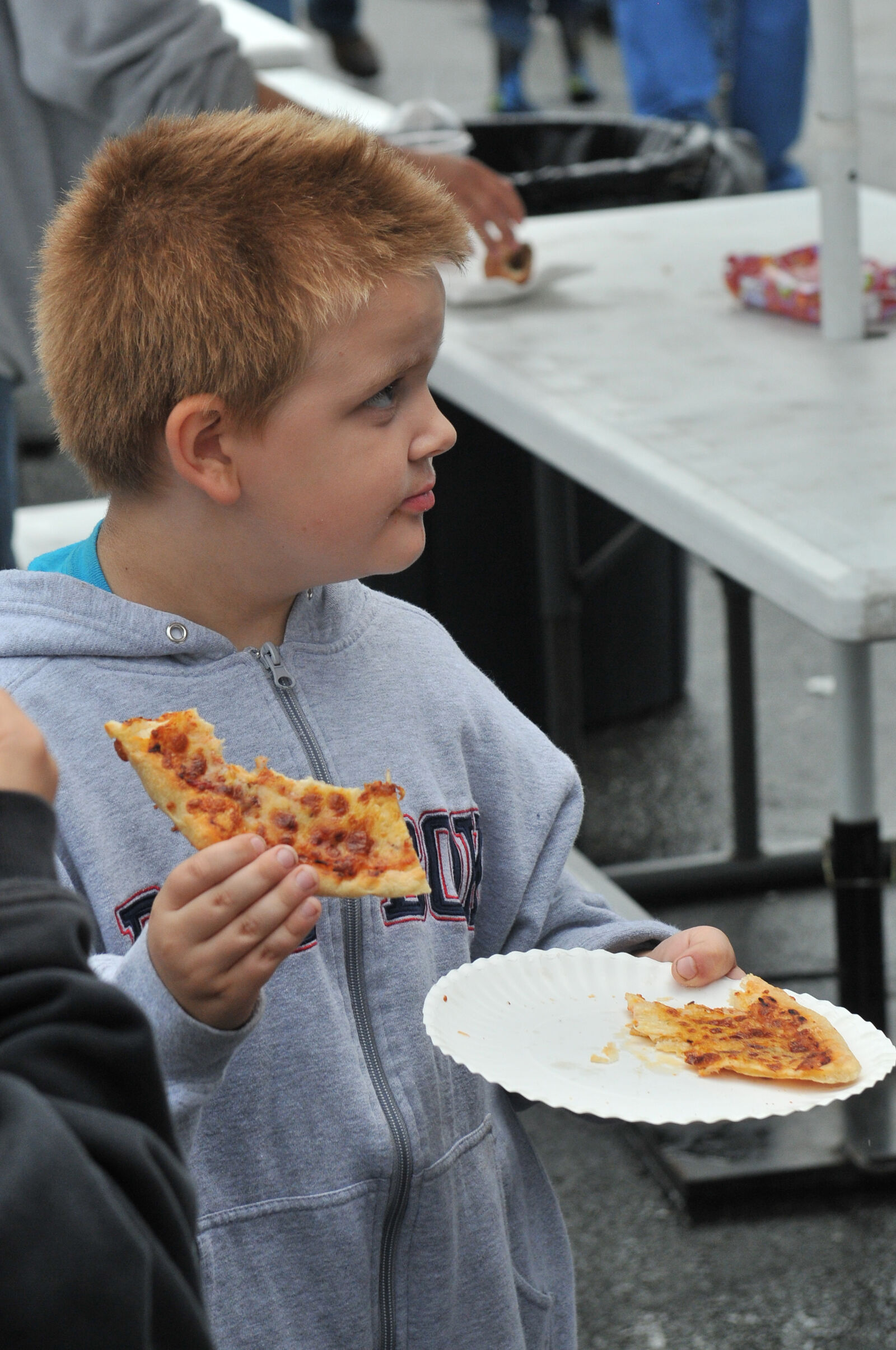 Nikon D300 sample photo. Boy, eating, fast, food photography