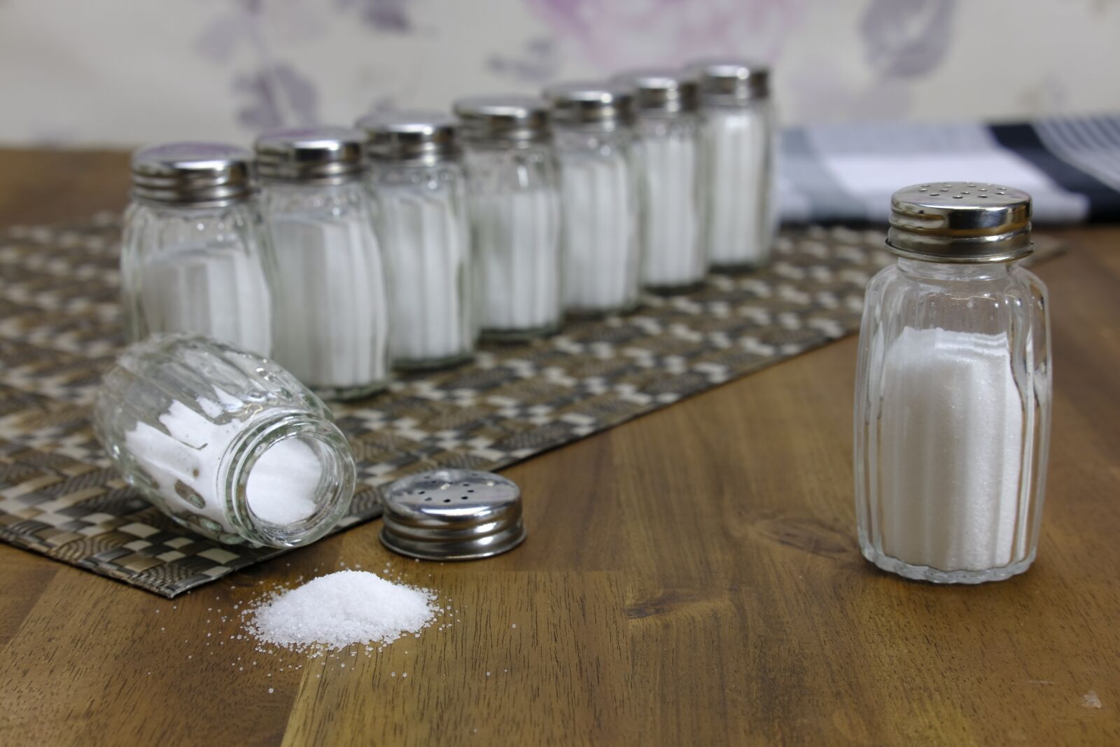 Fujifilm X-T2 + Fujifilm XF 35mm F2 R WR sample photo. Salt, salt shaker, table photography