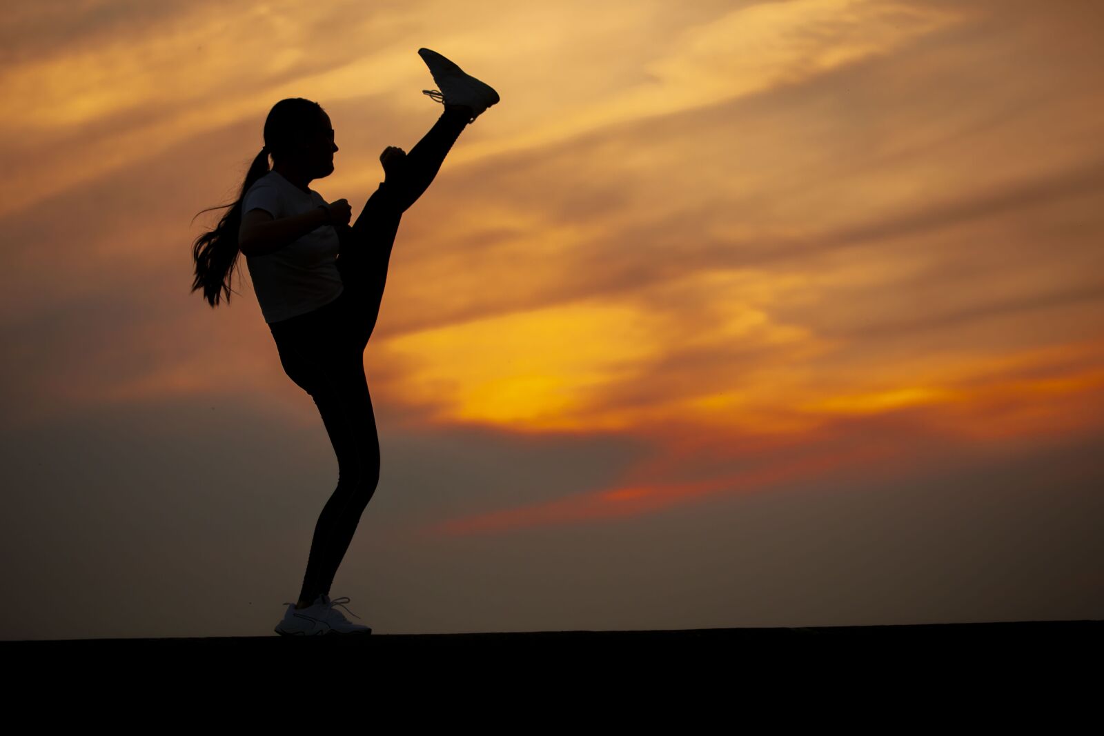 Canon EOS 5D Mark IV sample photo. Taekwondo, sunset, evening photography