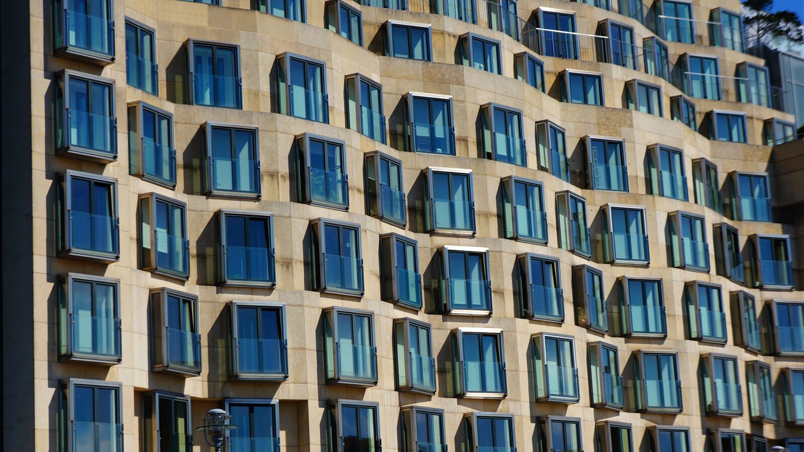 Sony Alpha NEX-5N sample photo. Housing, facade, multi family photography
