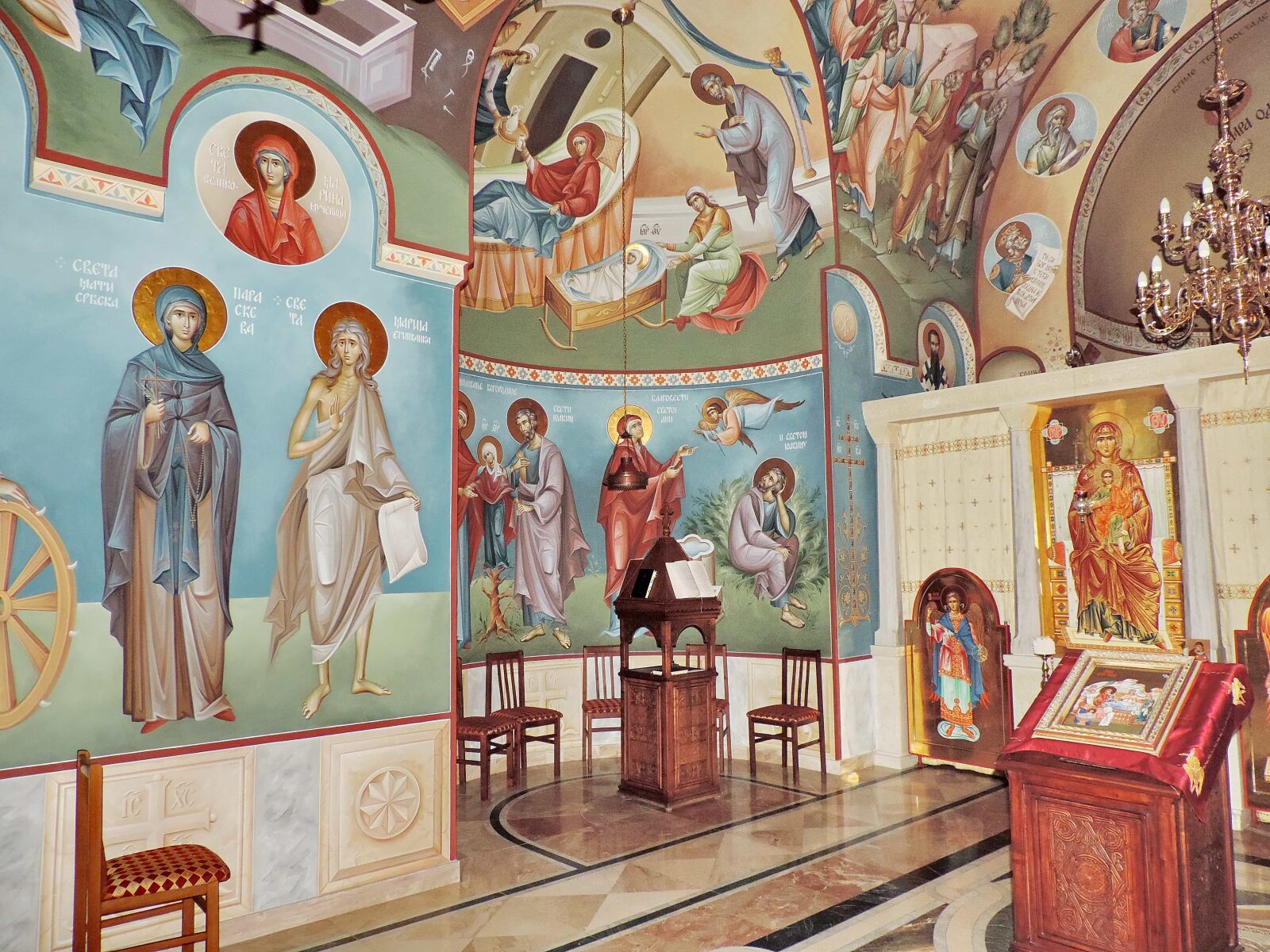Nikon Coolpix P520 sample photo. Church, interior decoration, medieval photography