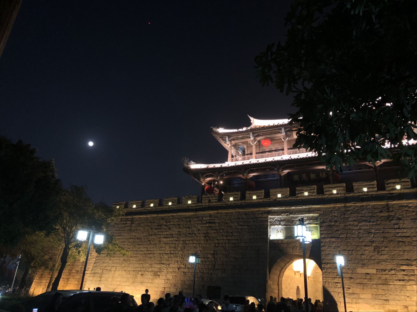 iPhone 8 Plus back dual camera 3.99mm f/1.8 sample photo