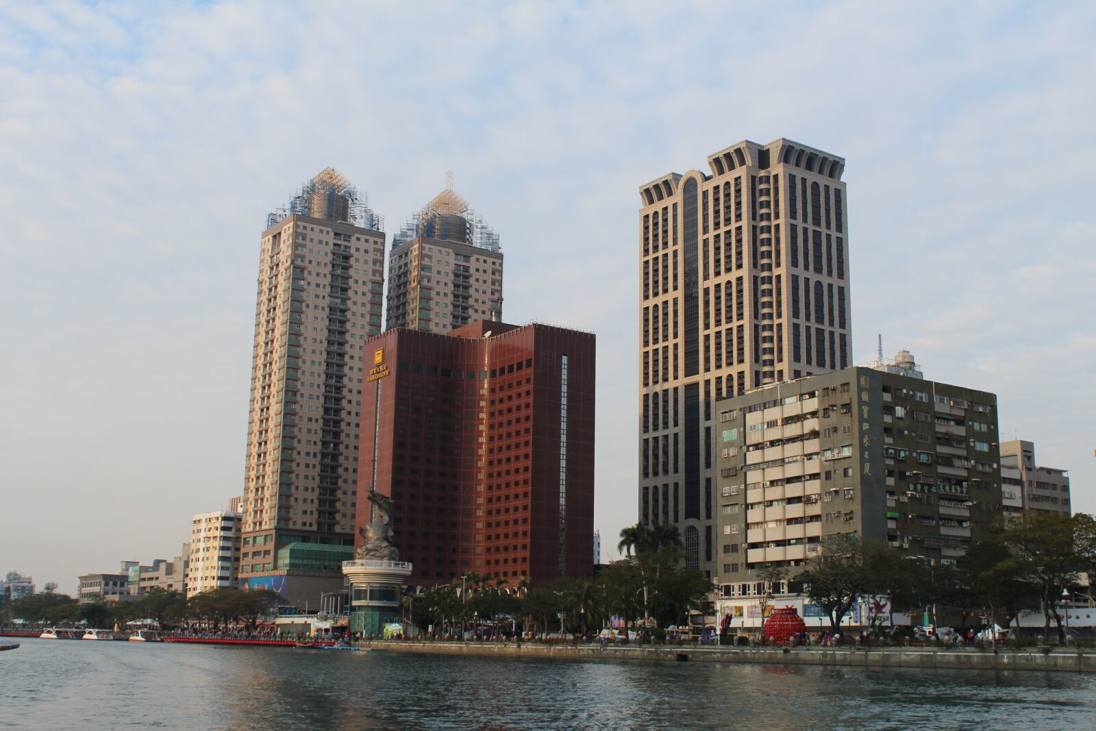 Canon EOS 700D (EOS Rebel T5i / EOS Kiss X7i) sample photo. Kaoshiung, taiwan, asia photography