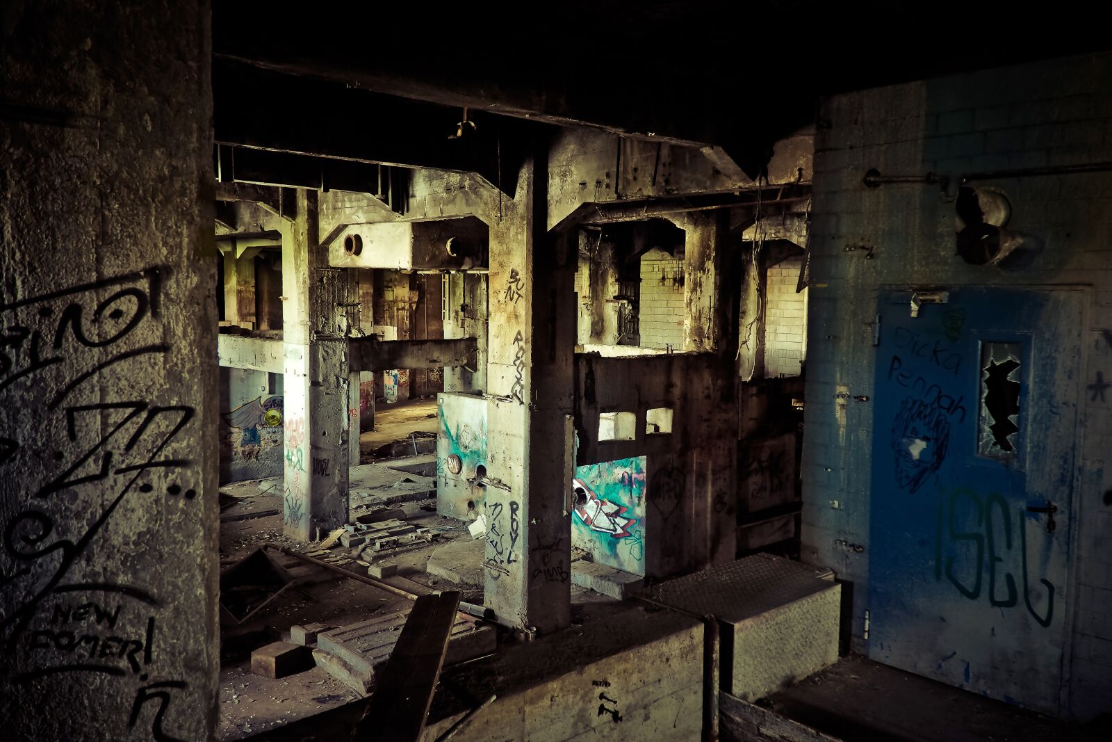 Olympus OM-D E-M10 sample photo. Lost places, abandoned, pforphoto photography