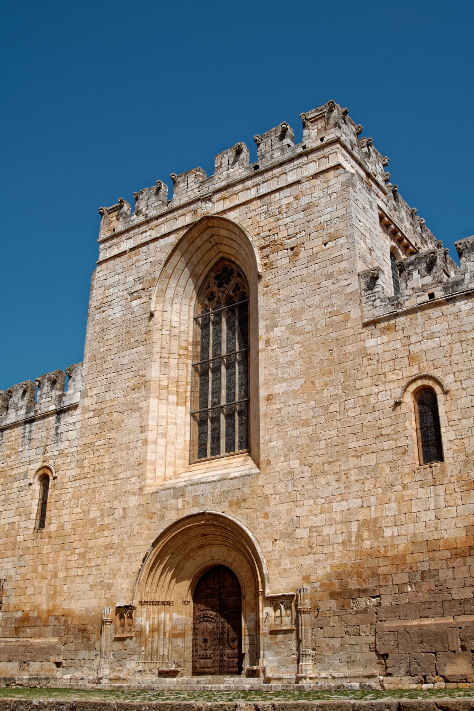 Nikon D50 sample photo. Catalonia, spain, rhaeto romanic photography