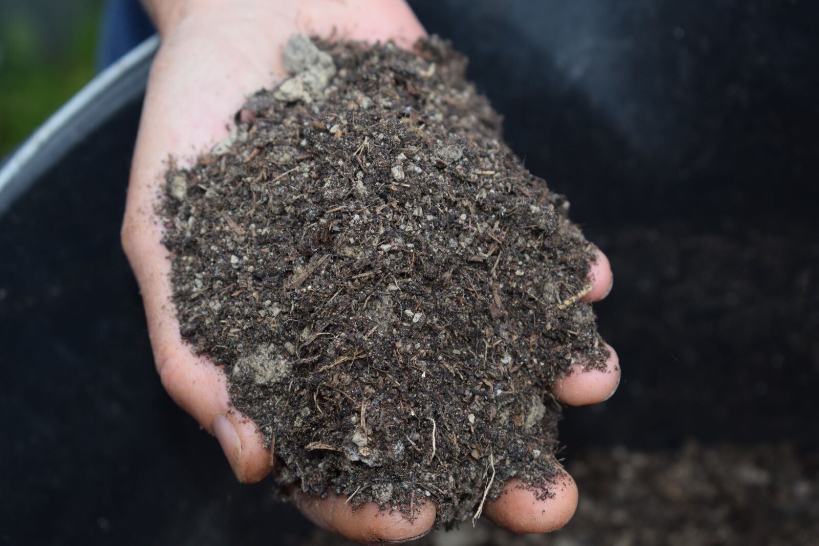 Nikon D3300 sample photo. Mulch, bokashi, earth photography