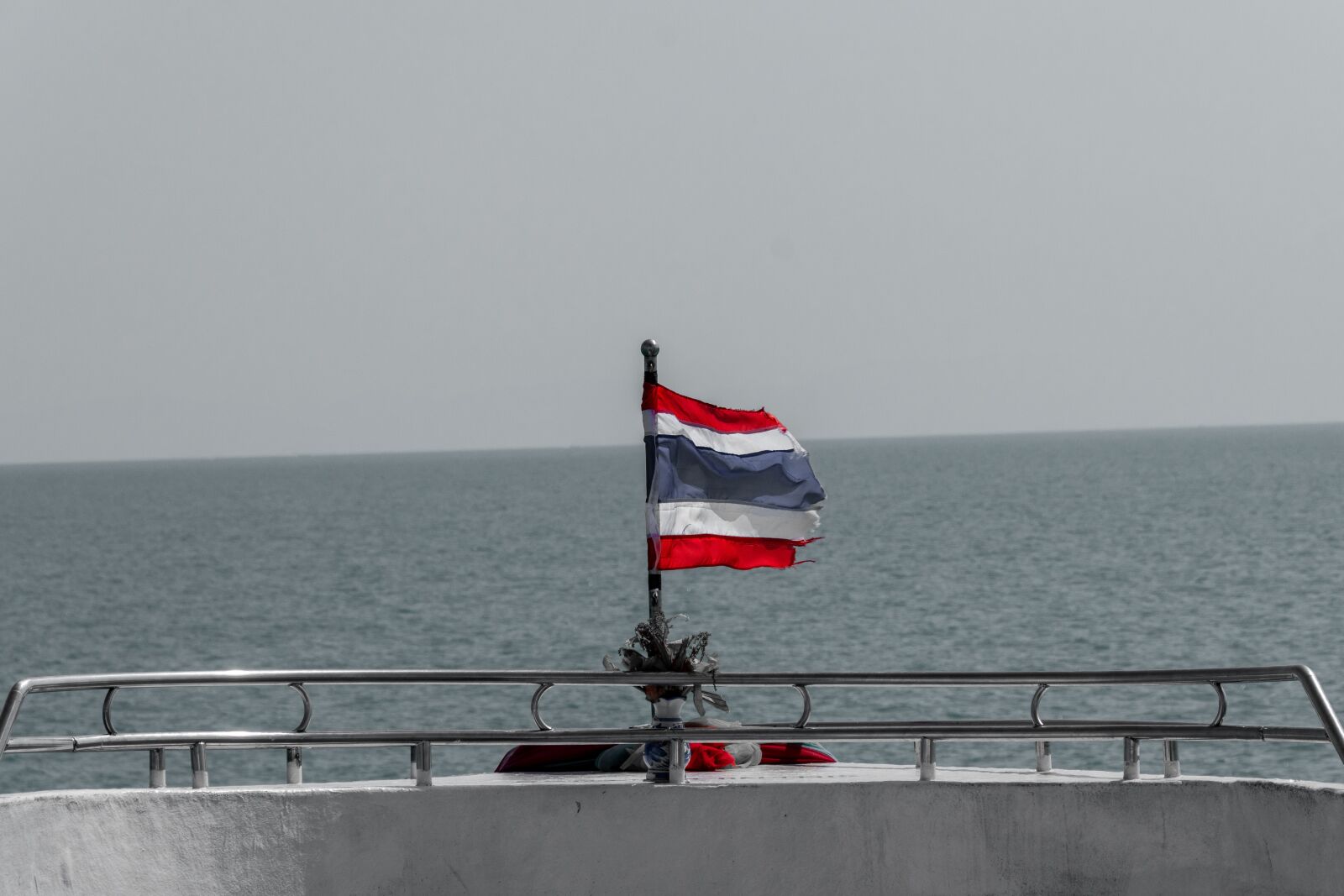 Nikon D5600 sample photo. Thai, flag, sea photography