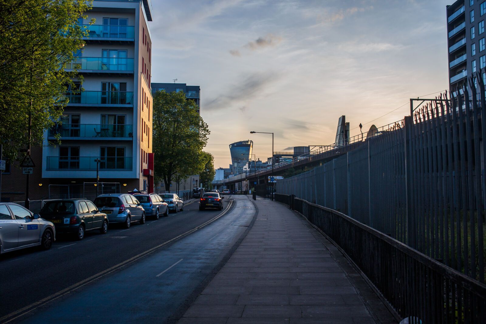 Canon EOS 6D + Sigma 35mm F1.4 DG HSM Art sample photo. Cars, clouds, london, road photography