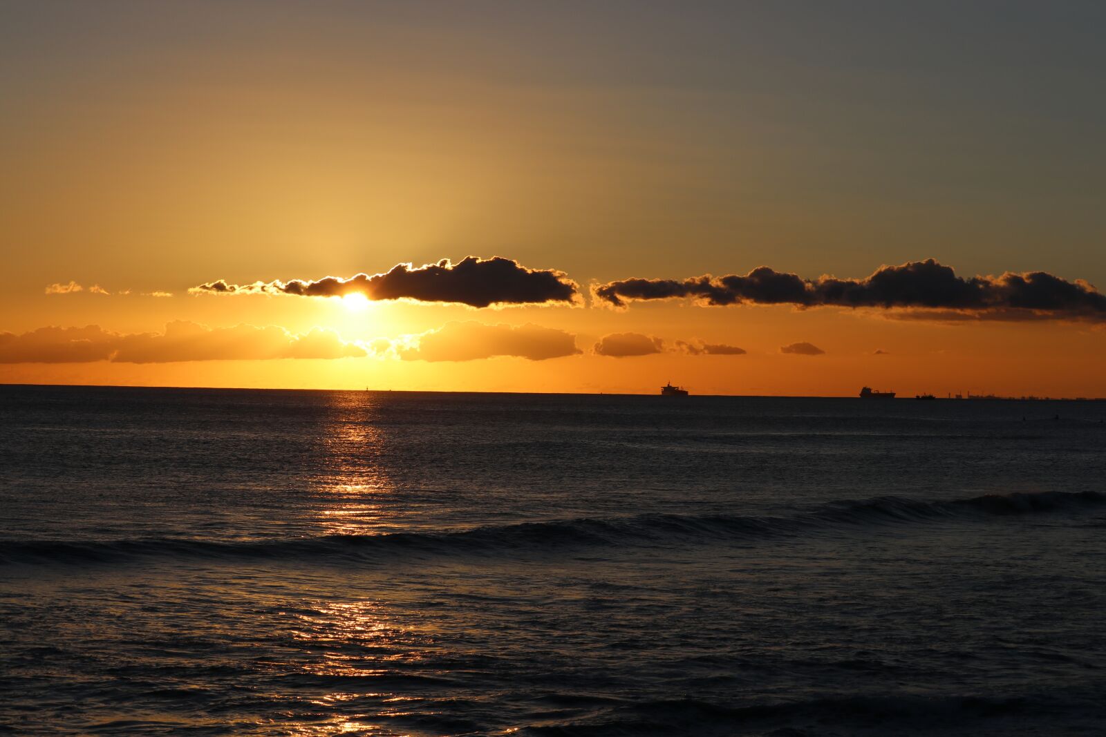 Canon EF-S 55-250mm F4-5.6 IS STM sample photo. Sunset, dawn, water photography