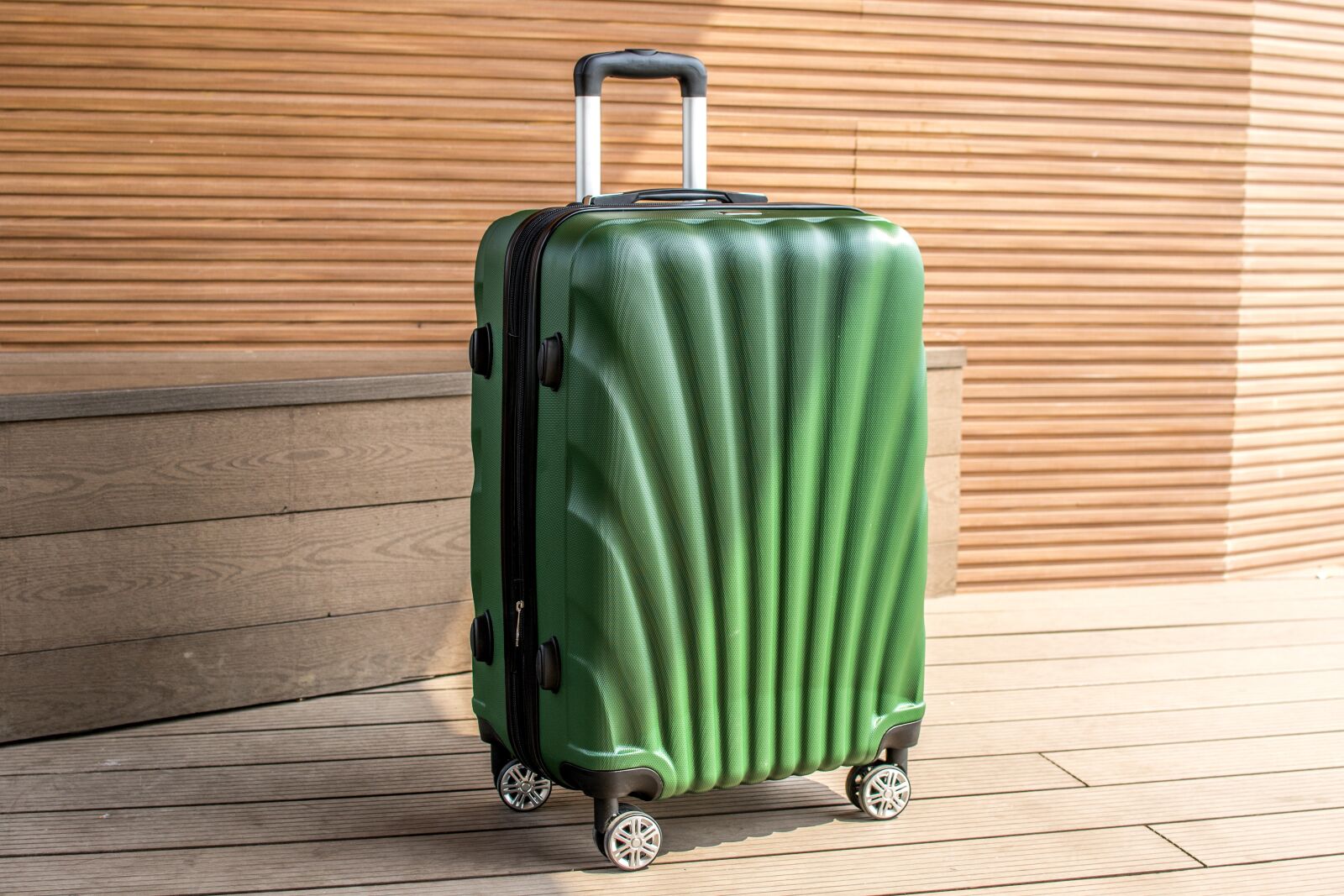 Nikon D7100 sample photo. Luggage on wheels, case photography