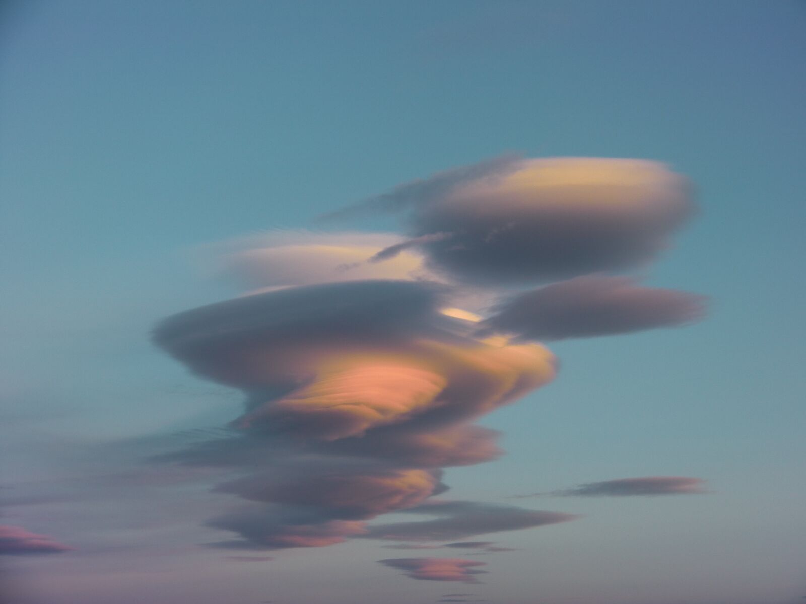 Panasonic HX-DC1 sample photo. Lenticular, clouds, nature photography