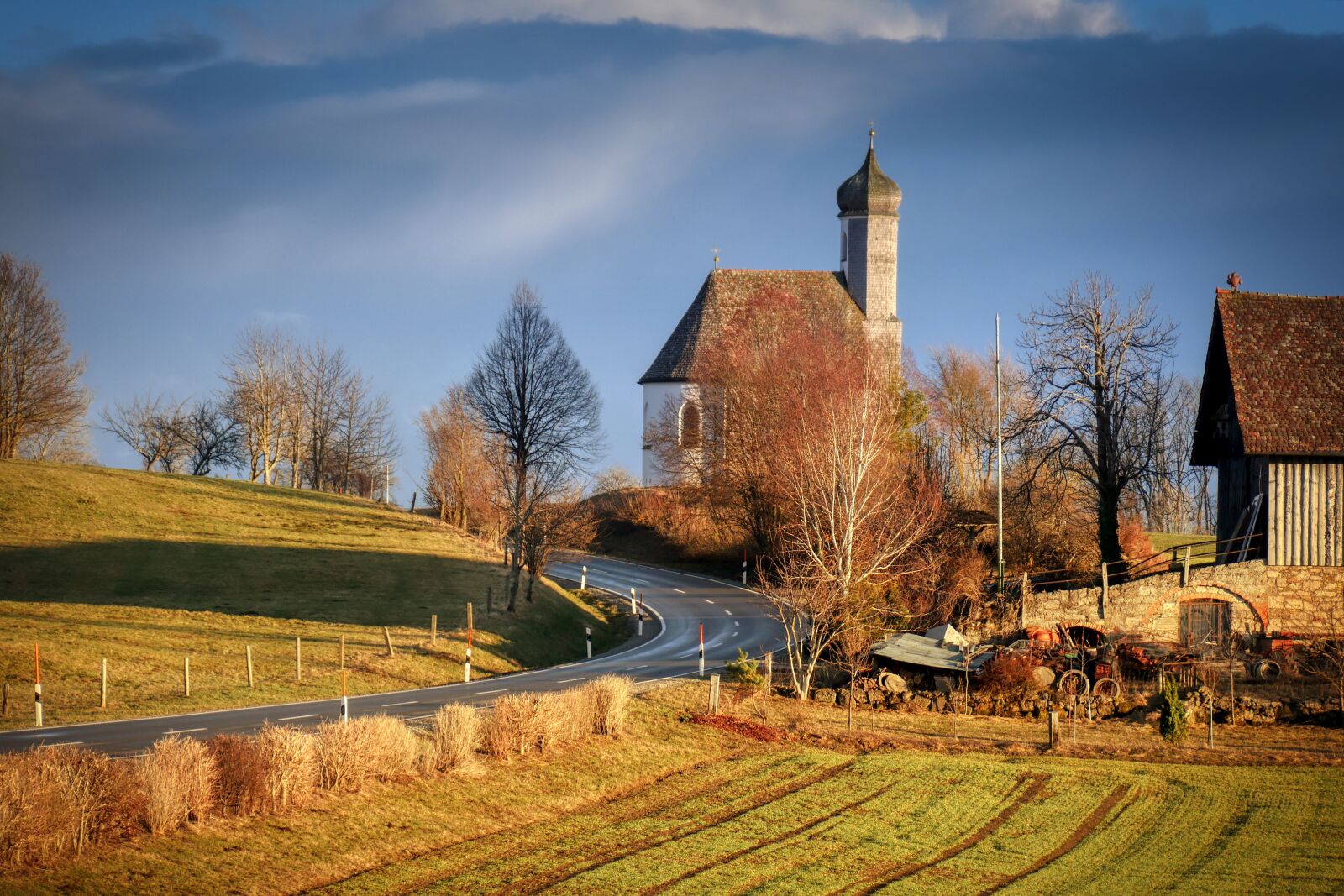 Panasonic Lumix DMC-GX8 sample photo. Evening light, church, landscape photography