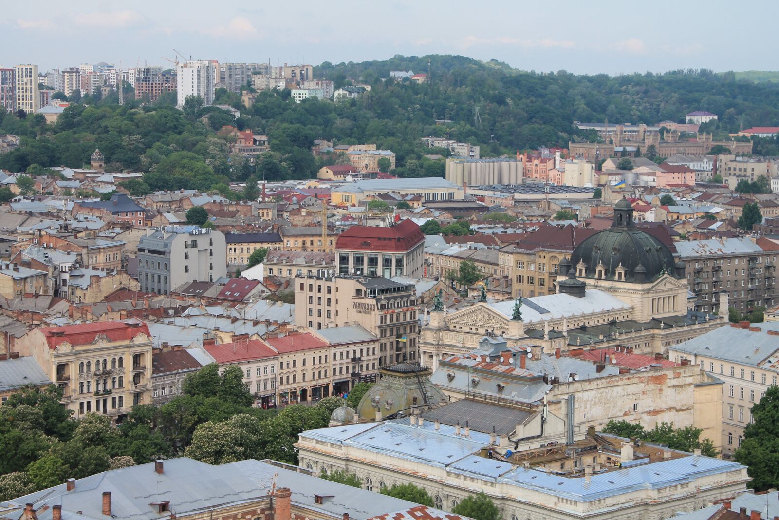 Canon EOS 1100D (EOS Rebel T3 / EOS Kiss X50) sample photo. Ukraine, lviv, panorama photography