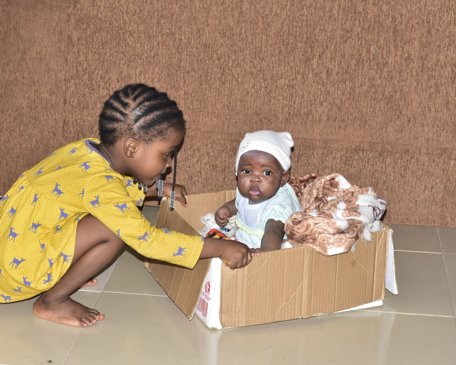 Nikon D3400 sample photo. African, child, playing with photography