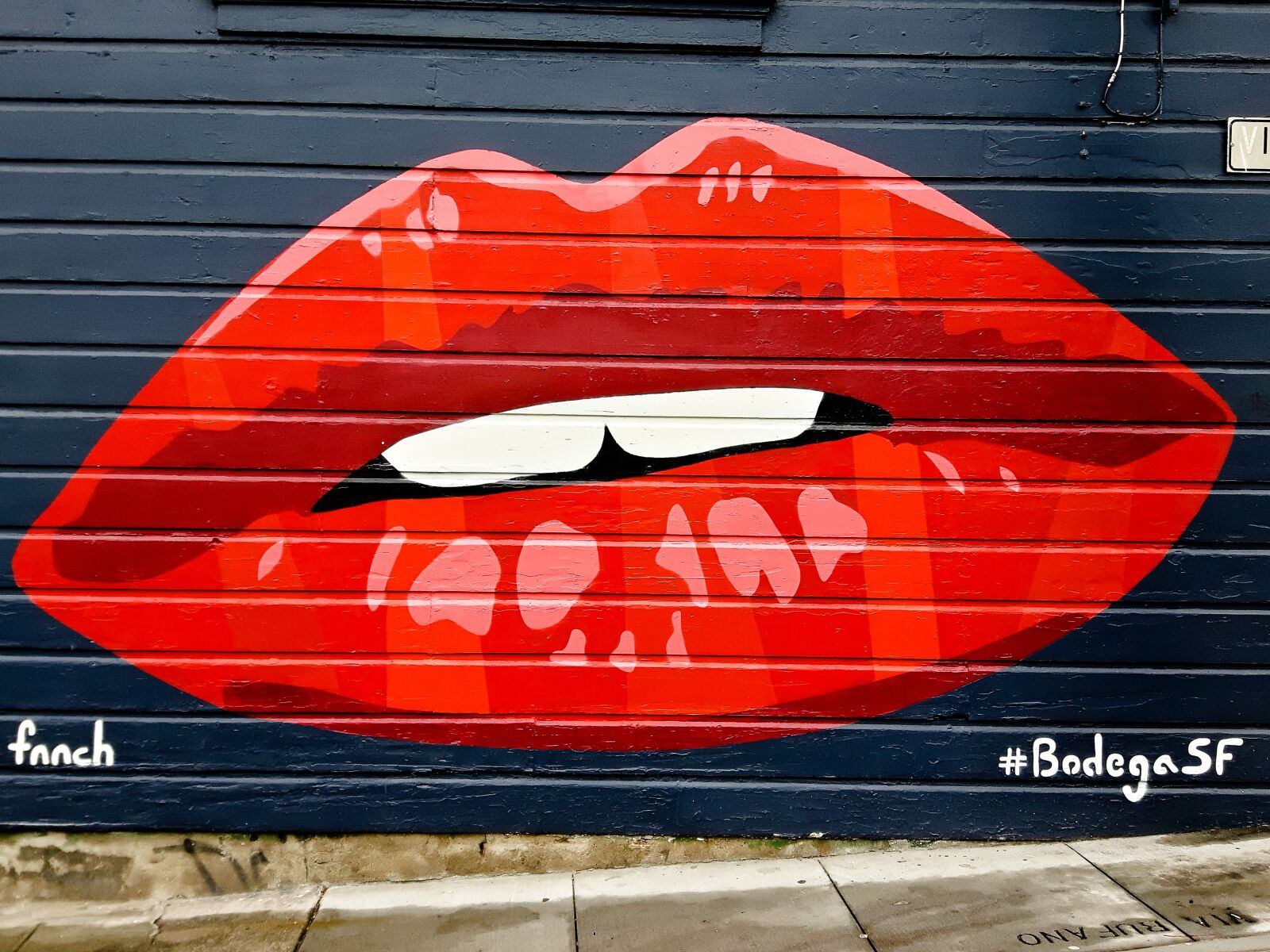 Samsung Galaxy S5 Neo sample photo. Mouth, kiss, tooth photography