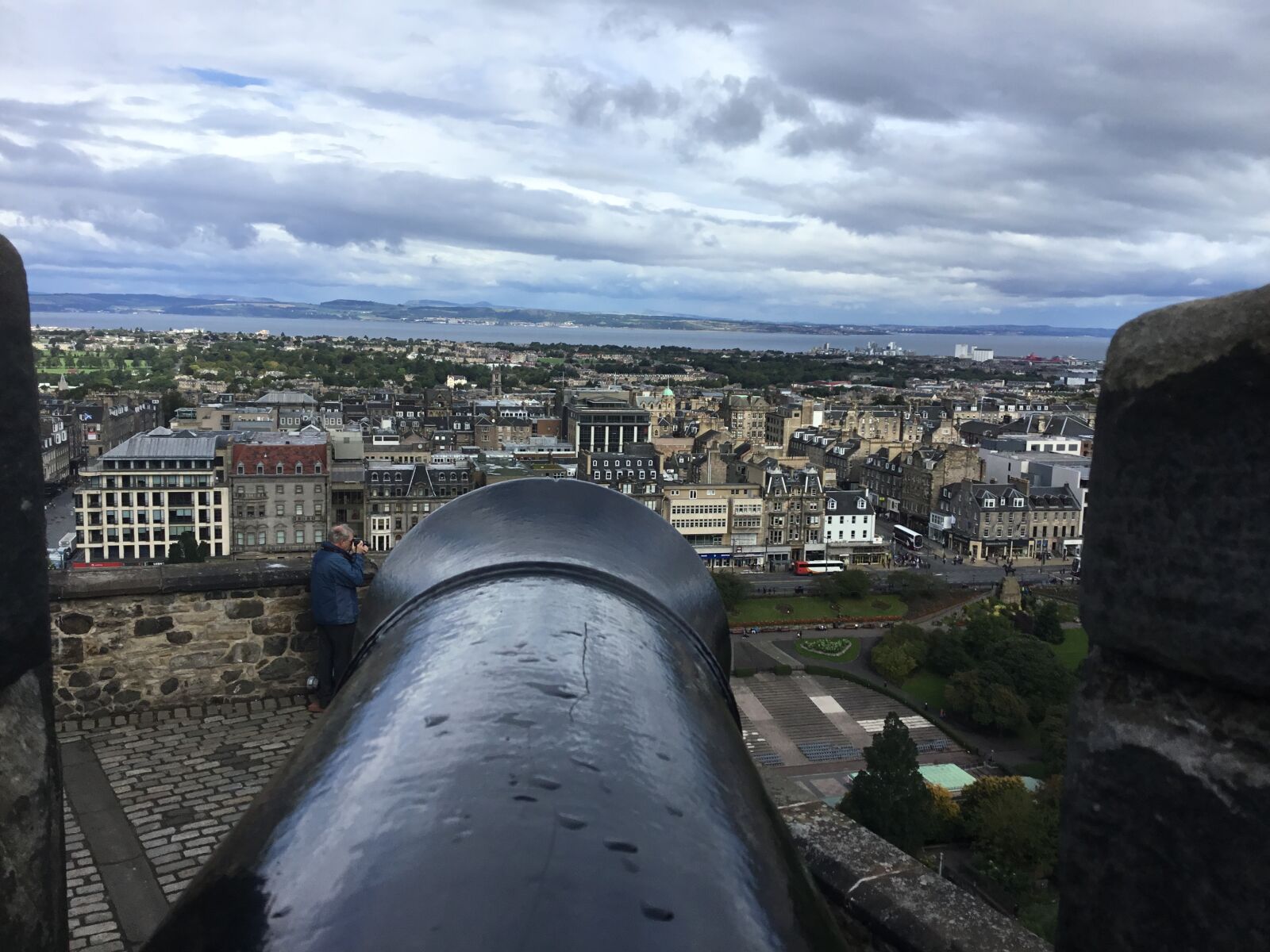 Apple iPad sample photo. Cannon, castle, edinburgh, scotland photography