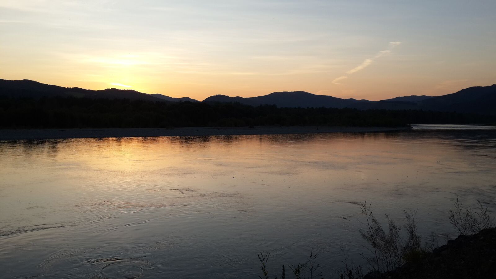 Samsung Galaxy S4 sample photo. River, sunset, evening photography