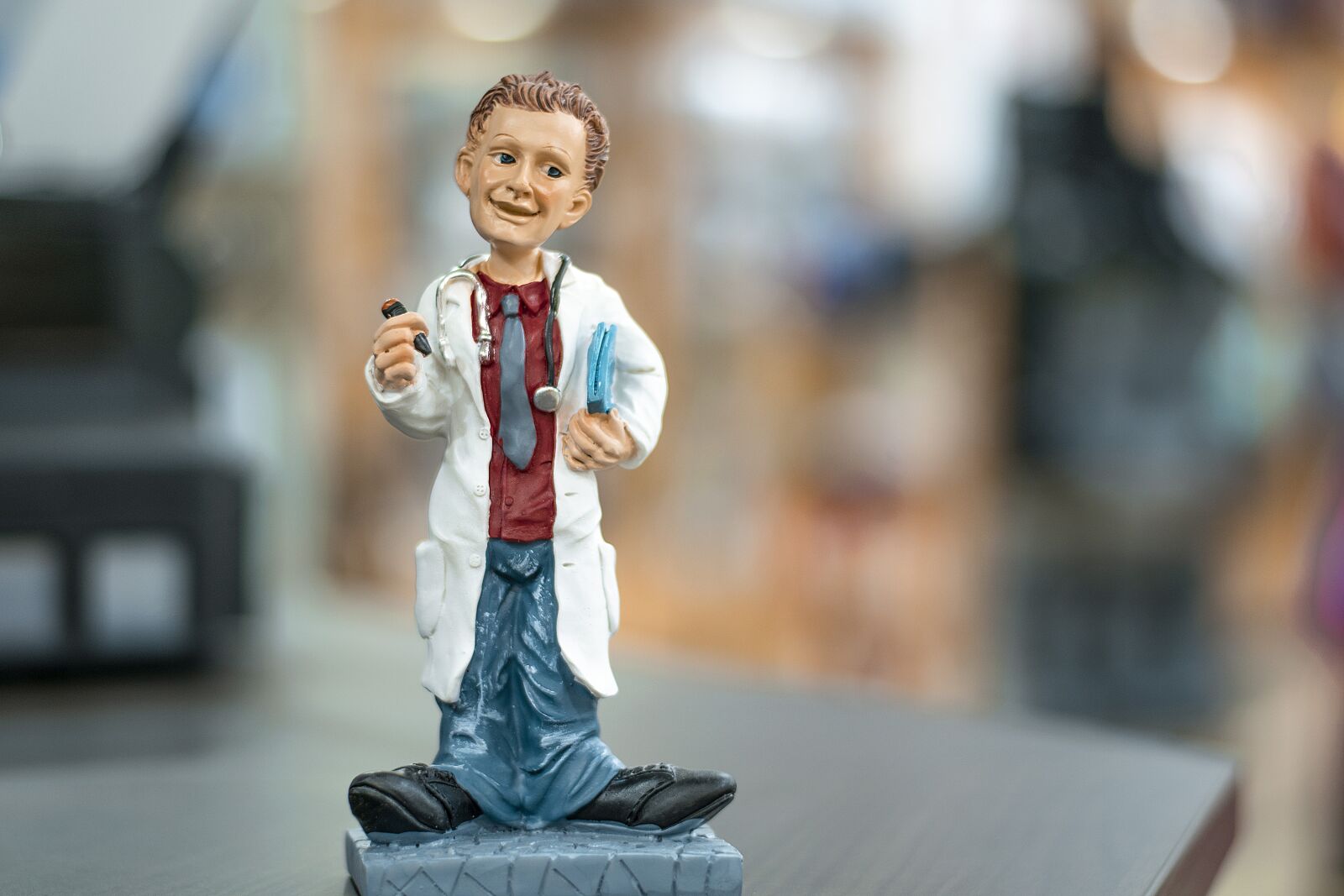 Nikon D3300 sample photo. Snowman, statue, trim photography