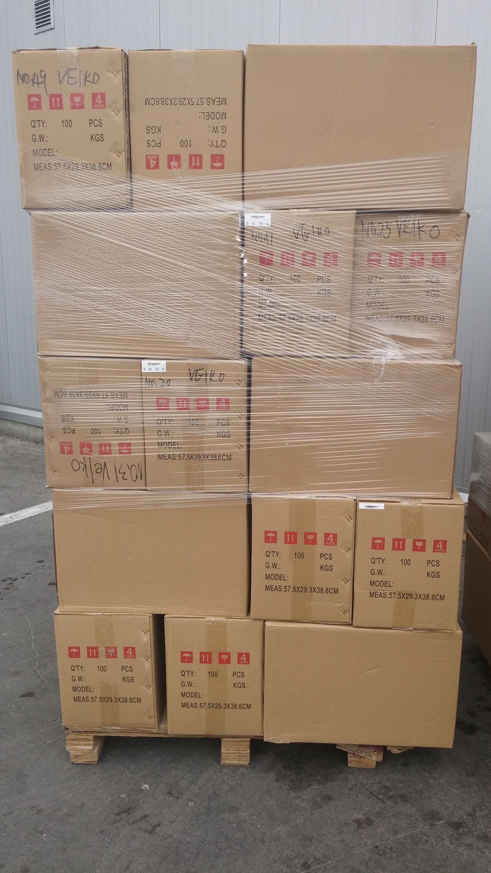 LG G3 sample photo. Box, boxes, pallet photography