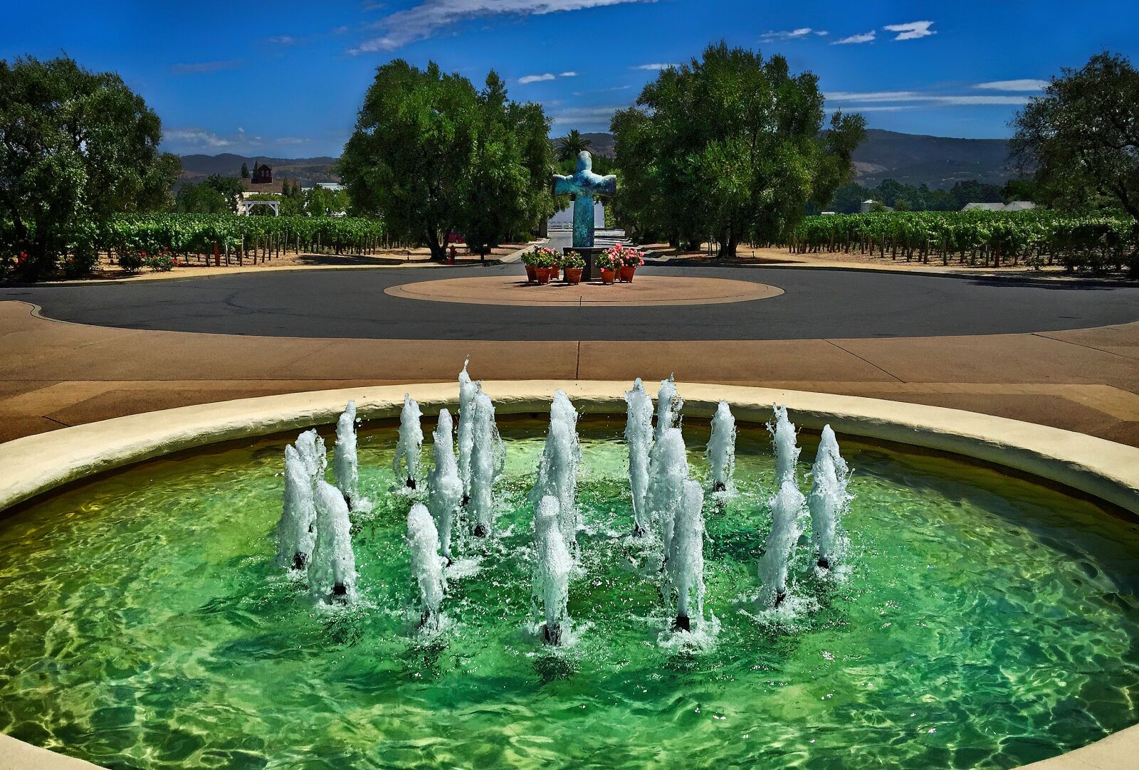 iPhone 6 Plus back camera 4.15mm f/2.2 sample photo. Fountain, landscape, garden photography