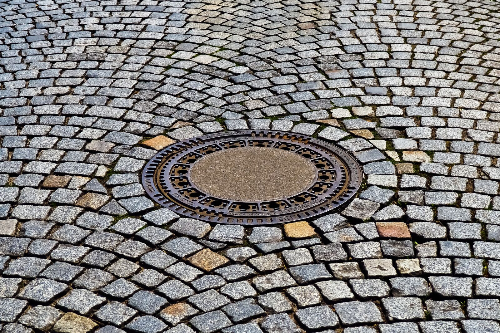 Olympus OM-D E-M10 sample photo. Cobblestone, patch, road photography
