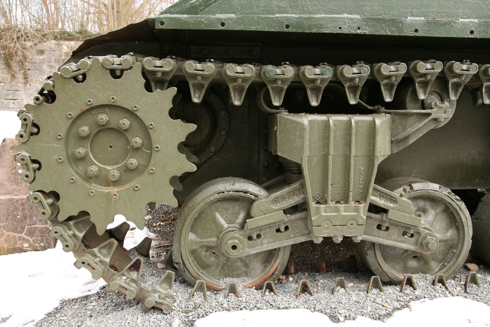 Canon EOS 400D (EOS Digital Rebel XTi / EOS Kiss Digital X) sample photo. Panzer, tank vehicle, tracked photography