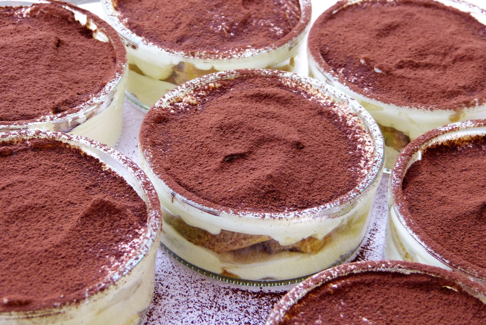 Panasonic Lumix DMC-FZ150 sample photo. Tiramisu, bowls, glasses photography