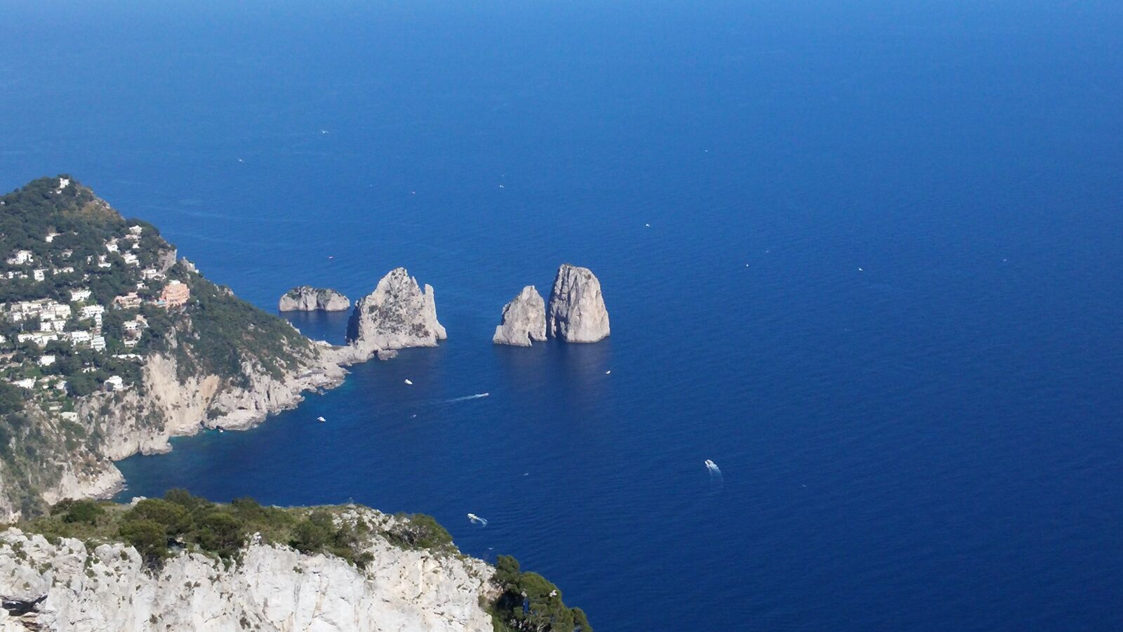 LG G3 sample photo. View of capri, island photography