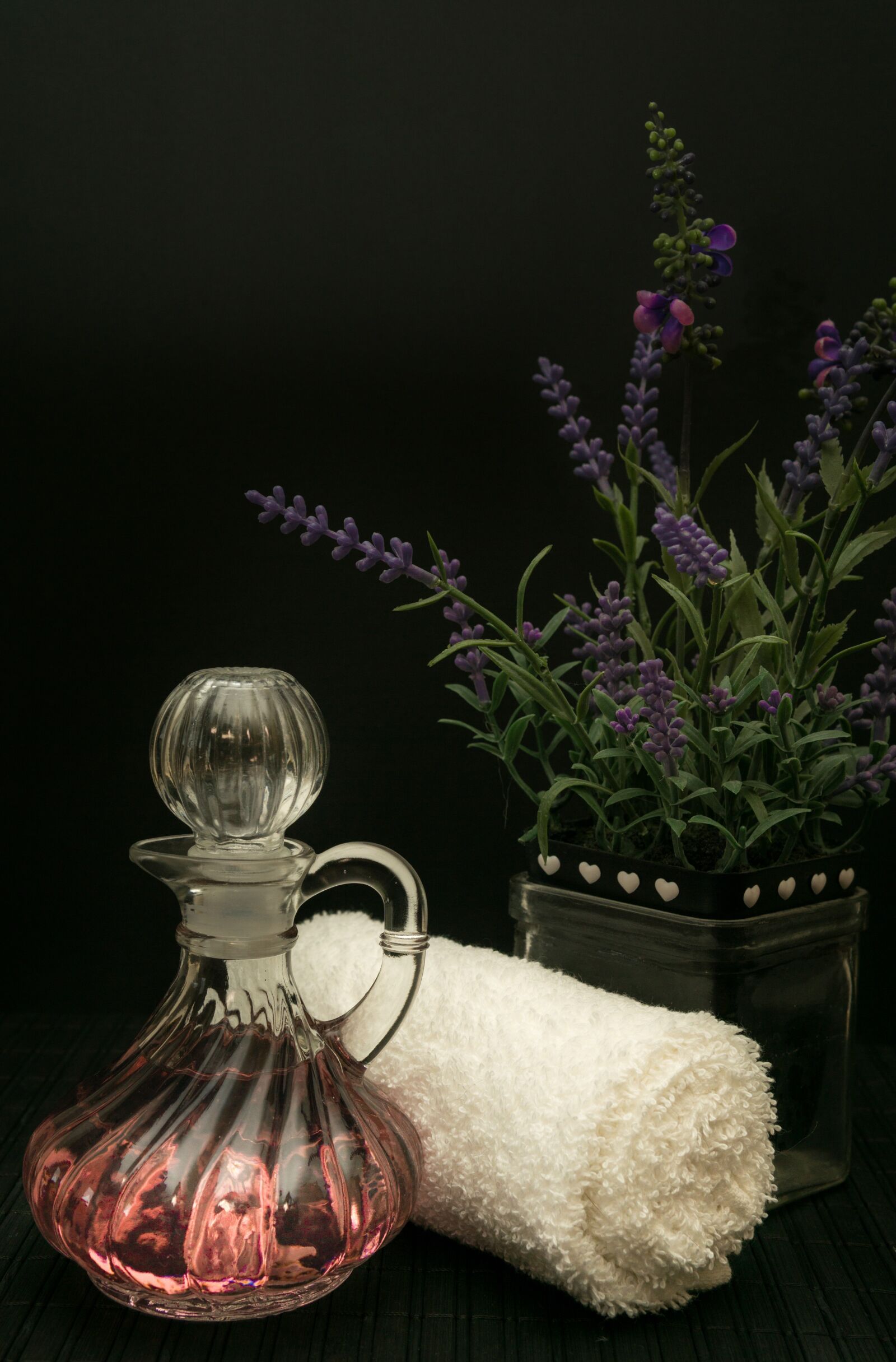 30mm F1.4 DC DN | Contemporary 016 sample photo. Wellness, carafe, oil photography