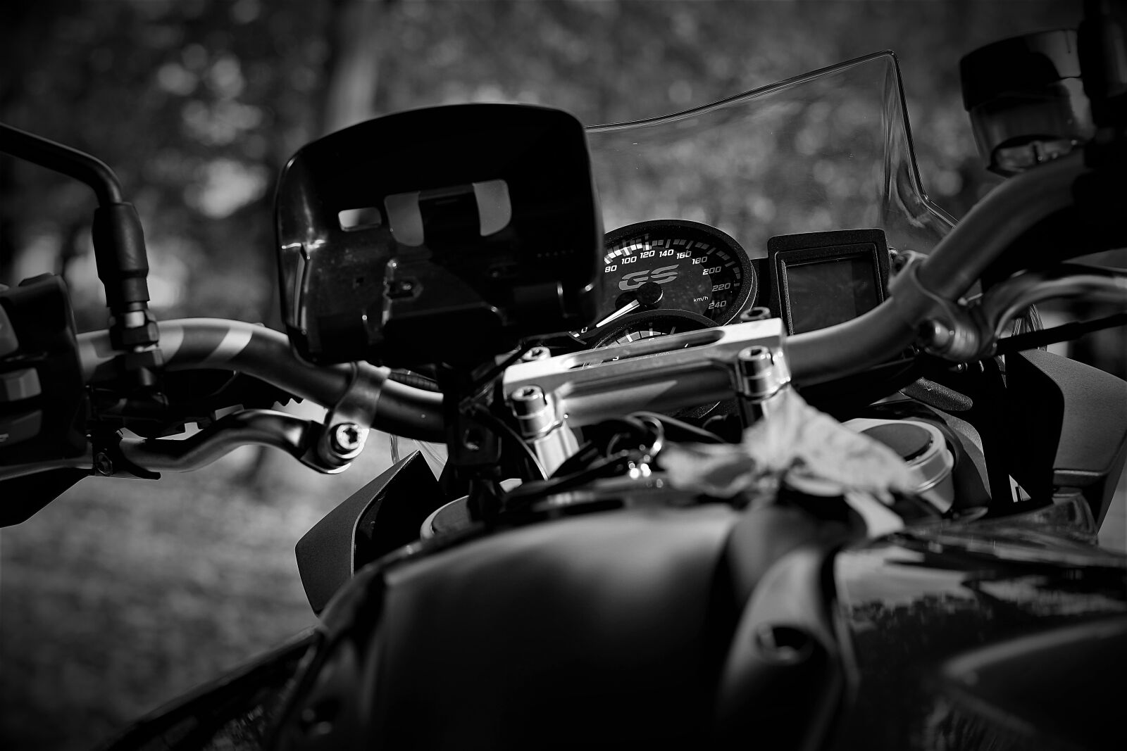 Nikon 1 J5 sample photo. Engine, bmw, f700gs photography