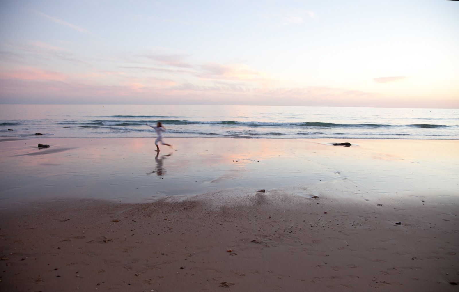 Canon EOS 5D Mark II sample photo. Serenity, joy, beach photography