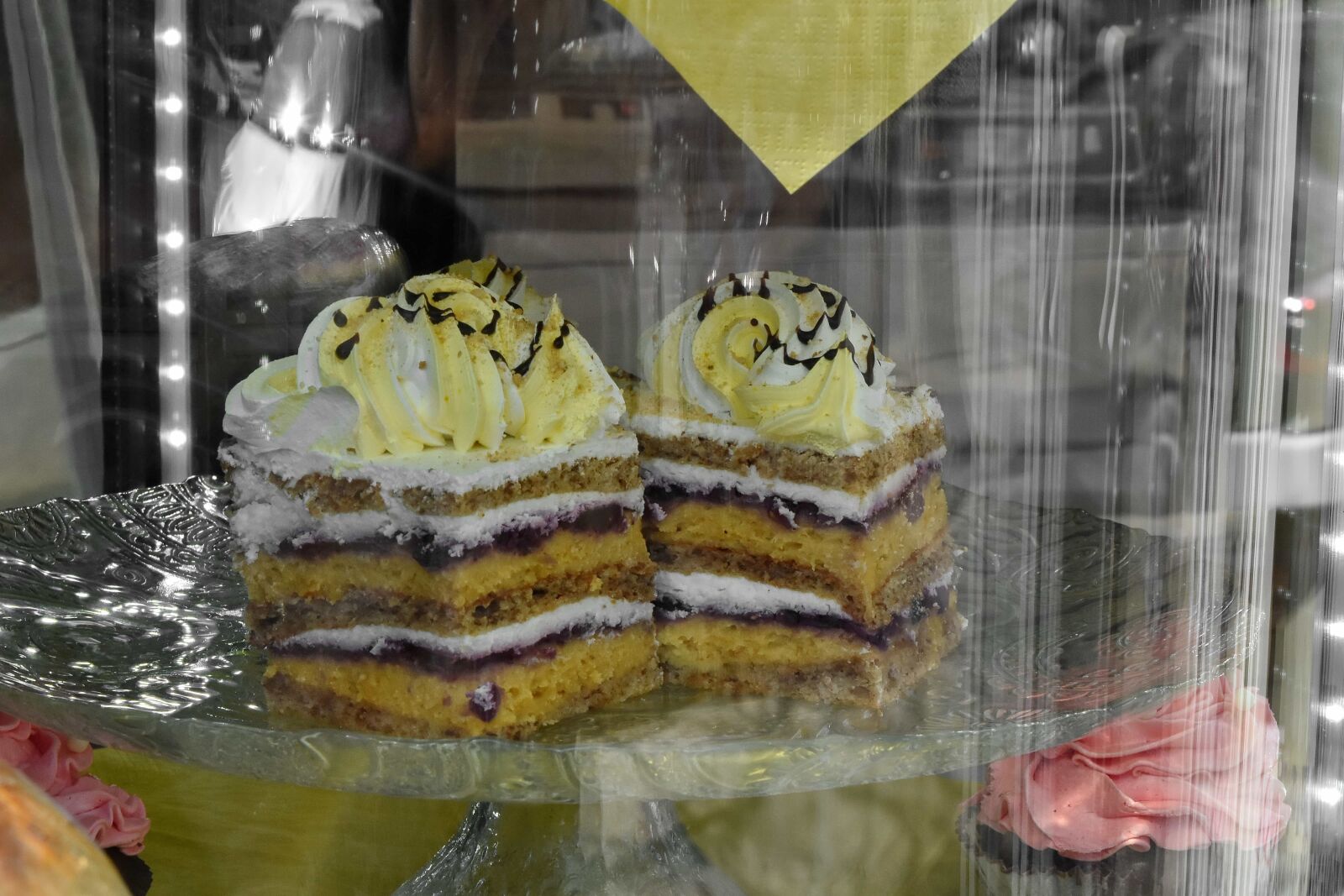 Nikon D5500 sample photo. Dessert, shop, food, sweet photography