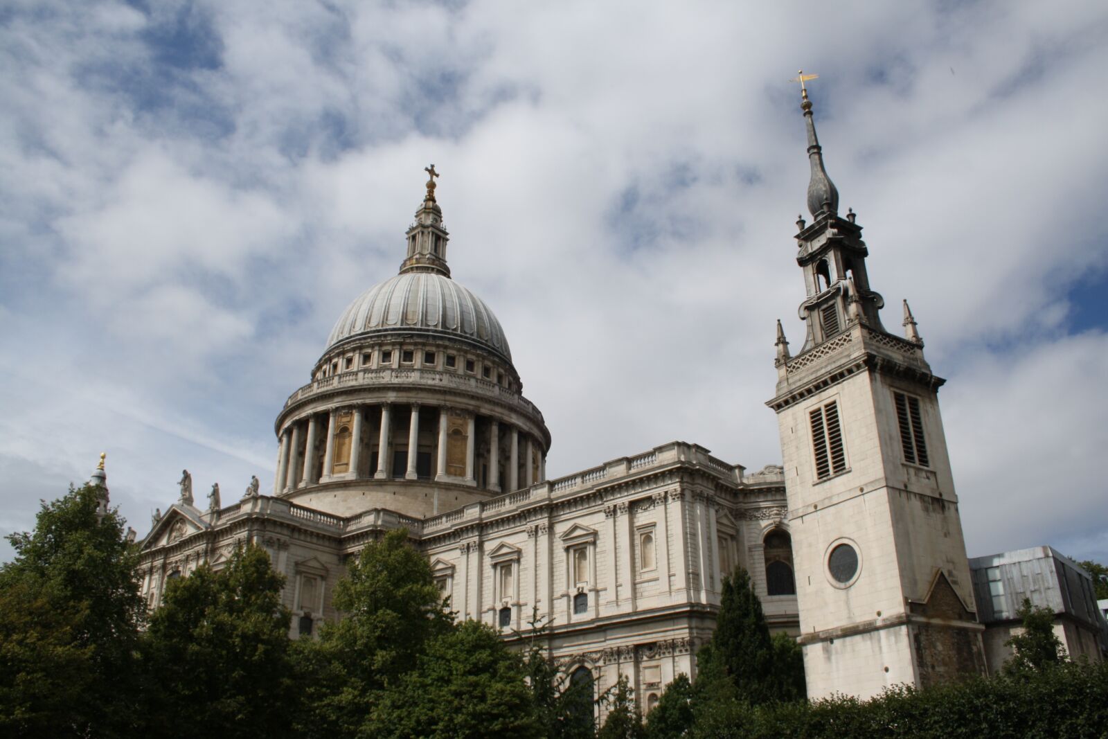 Canon EOS 1000D (EOS Digital Rebel XS / EOS Kiss F) sample photo. Saint paul's cathedral, england photography