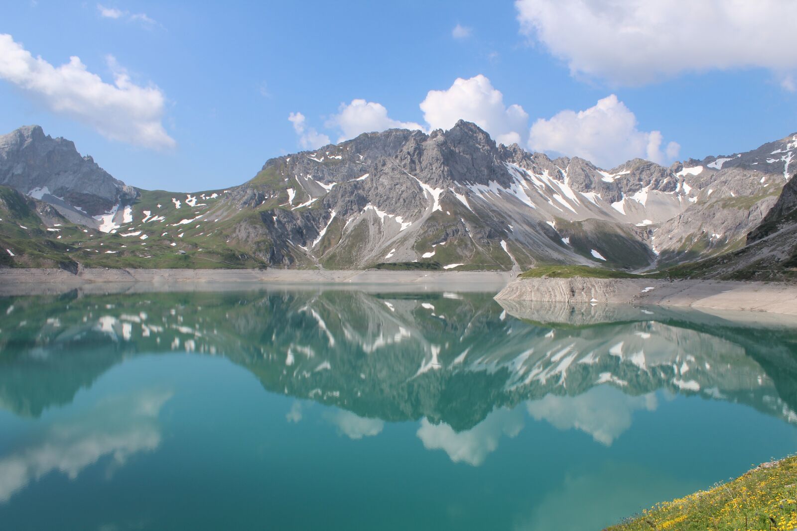 Canon EOS 1200D (EOS Rebel T5 / EOS Kiss X70 / EOS Hi) sample photo. Lake, bergsee, mountains photography