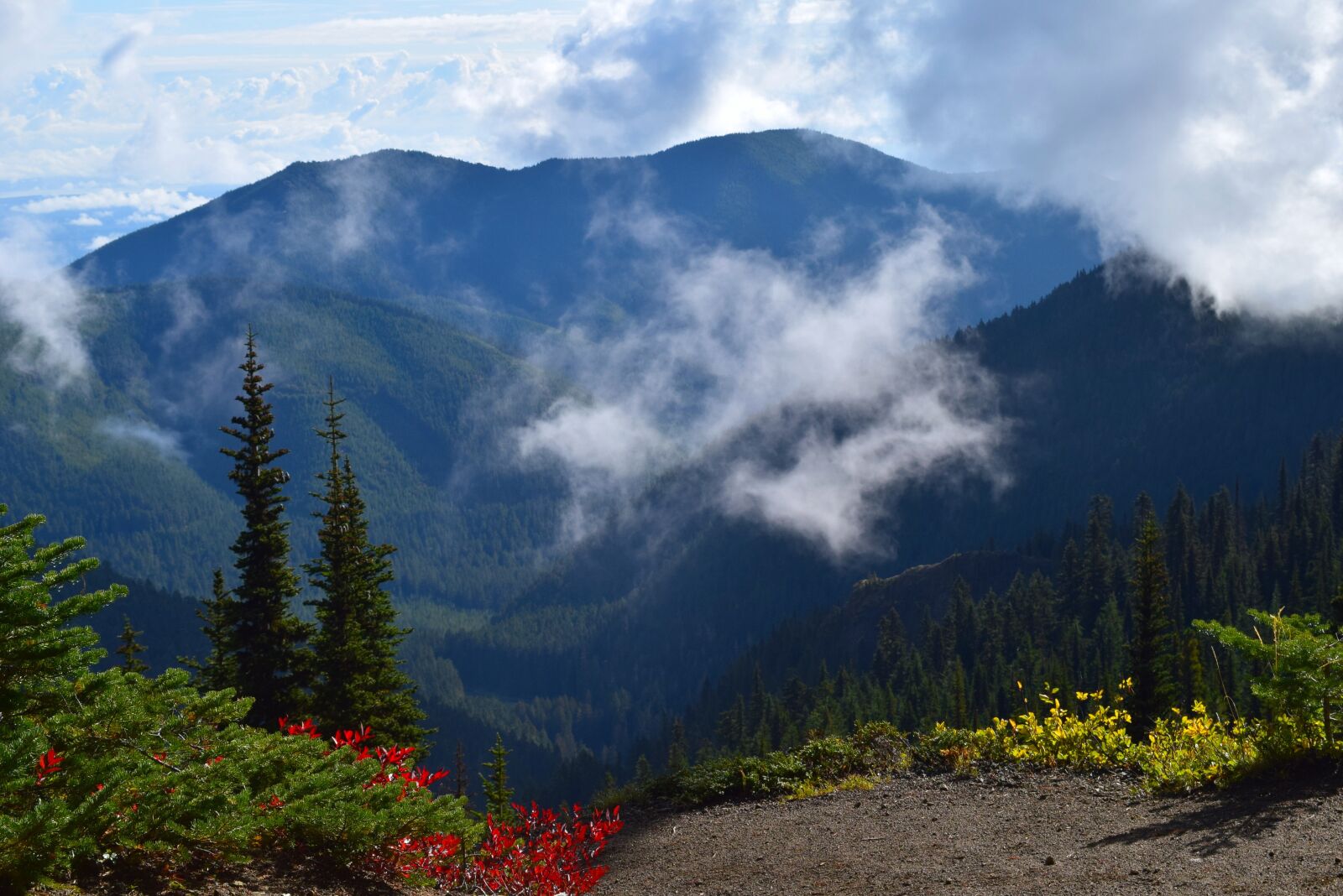 Nikon D3300 sample photo. Mountain, morning, clouds photography