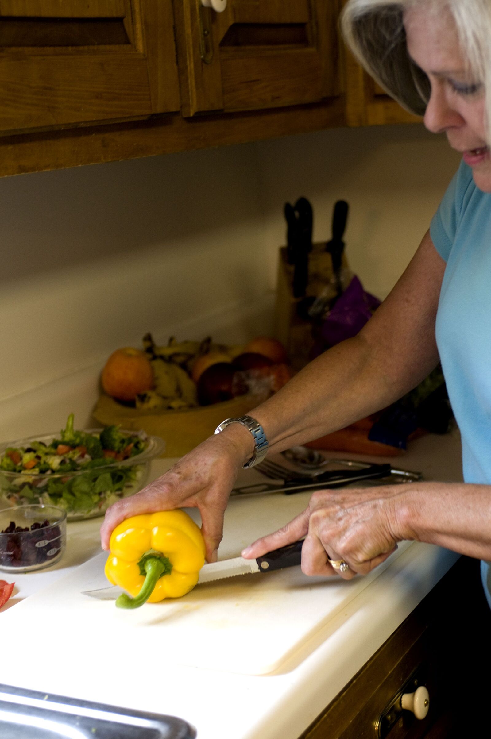 Nikon D300 sample photo. Woman, image, shown, kitchen photography