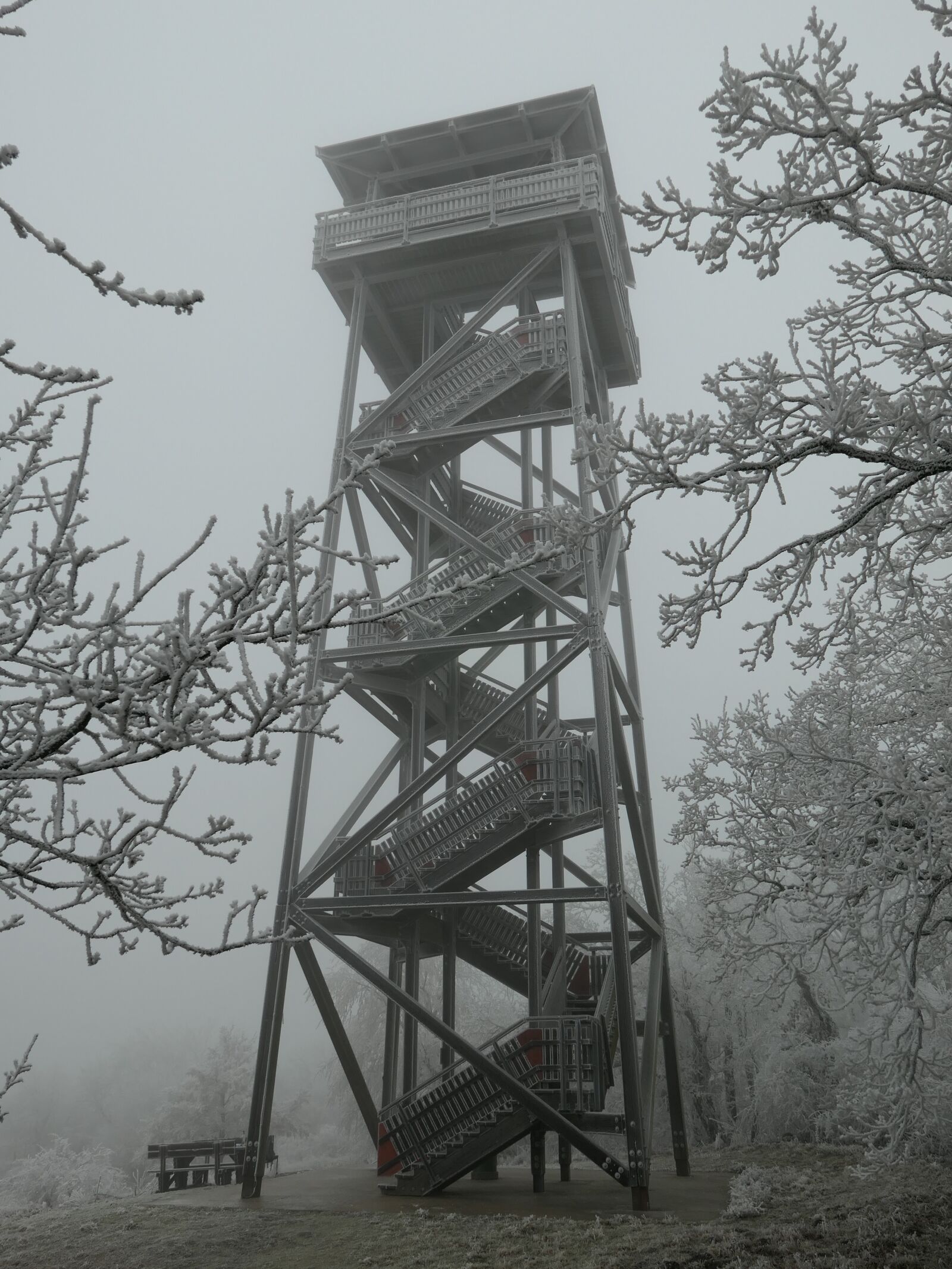 Panasonic Lumix DMC-LX10 (Lumix DMC-LX15) sample photo. Tower, the fog, snow photography