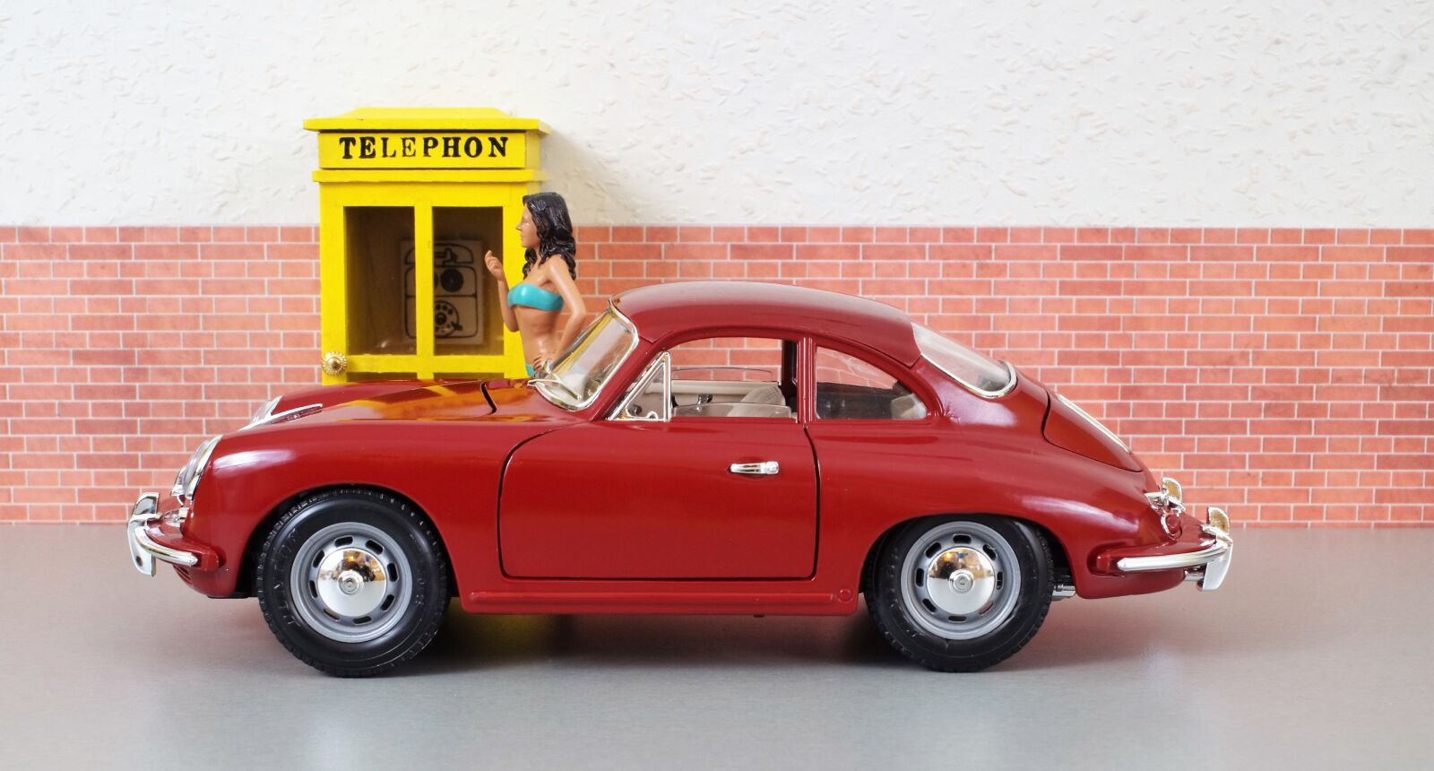 Sony DT 18-70mm F3.5-5.6 sample photo. Model car, porsche, porsche 356 photography